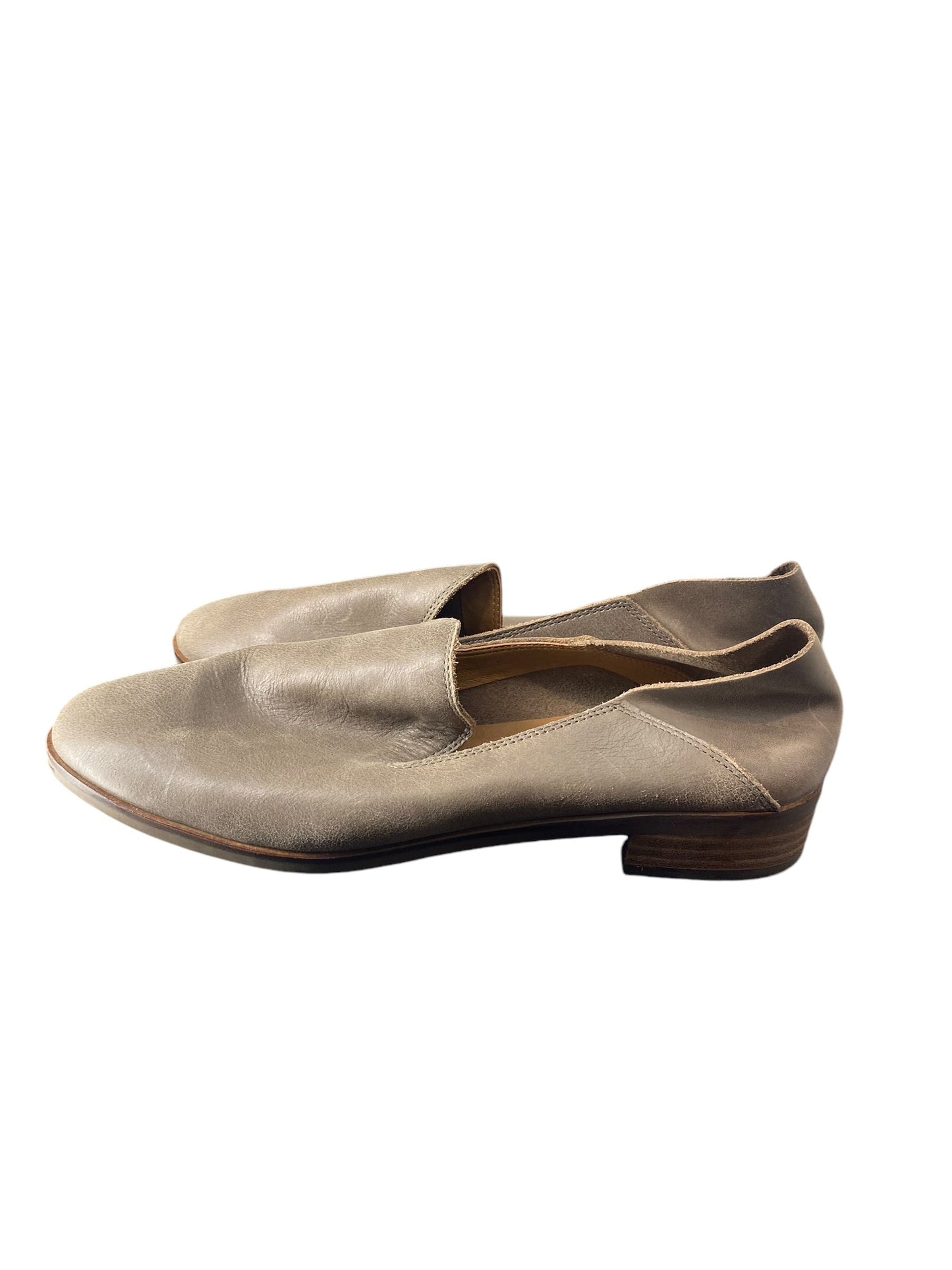 Shoes Flats By Lucky Brand In Grey, Size: 9