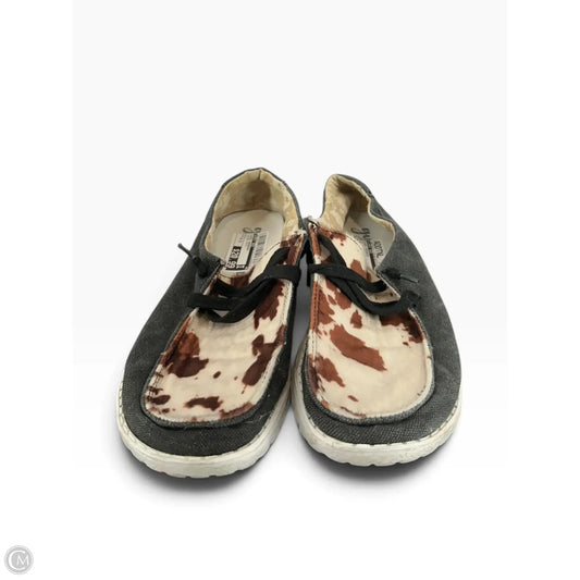 Shoes Sneakers By Gypsy Jazz In Animal Print, Size: 8.5