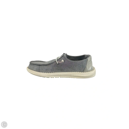 Shoes Flats By Hey Dude In Silver, Size: 7