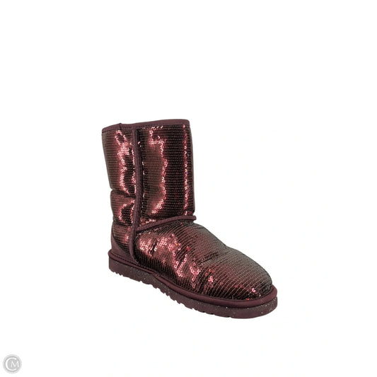 Boots Designer By Ugg In Maroon, Size: 7