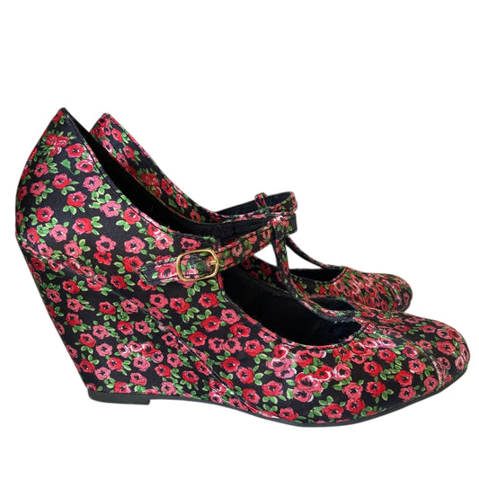 Shoes Heels Wedge By Rocket Dogs In Black & Red, Size:8