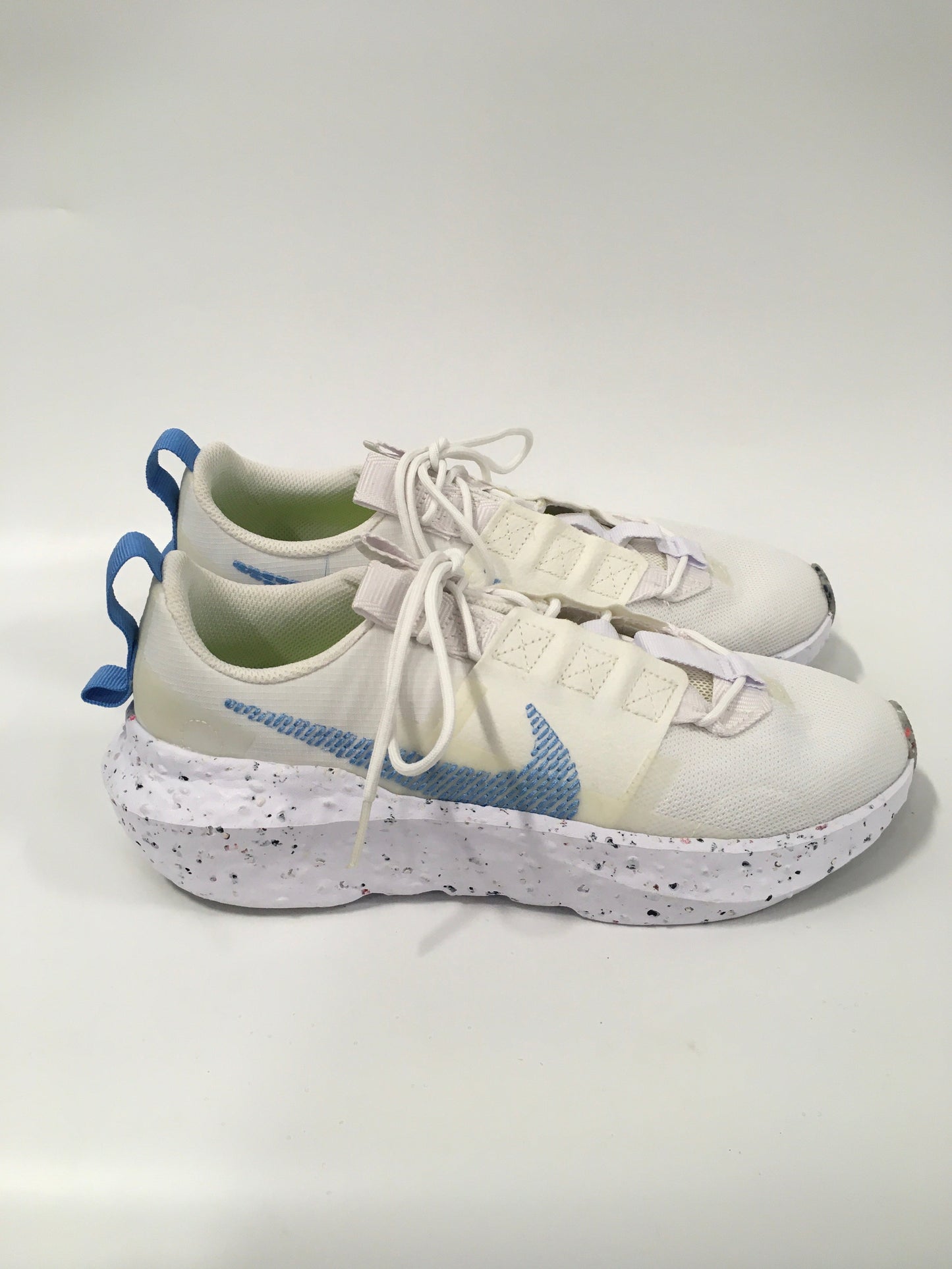 Shoes Athletic By Nike In White, Size: 8.5