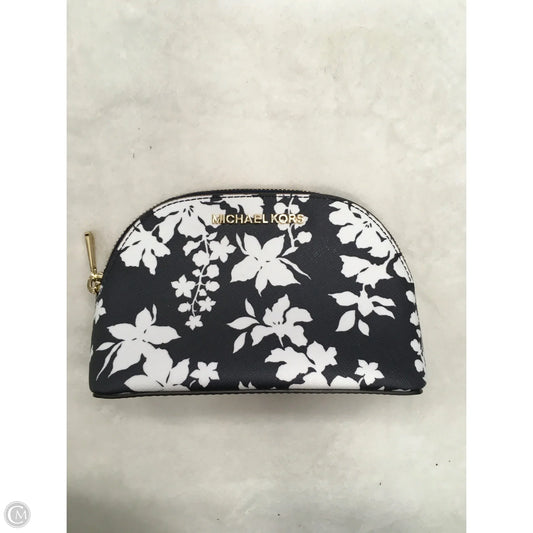 Makeup Bag Designer By Michael Kors, Size: Small