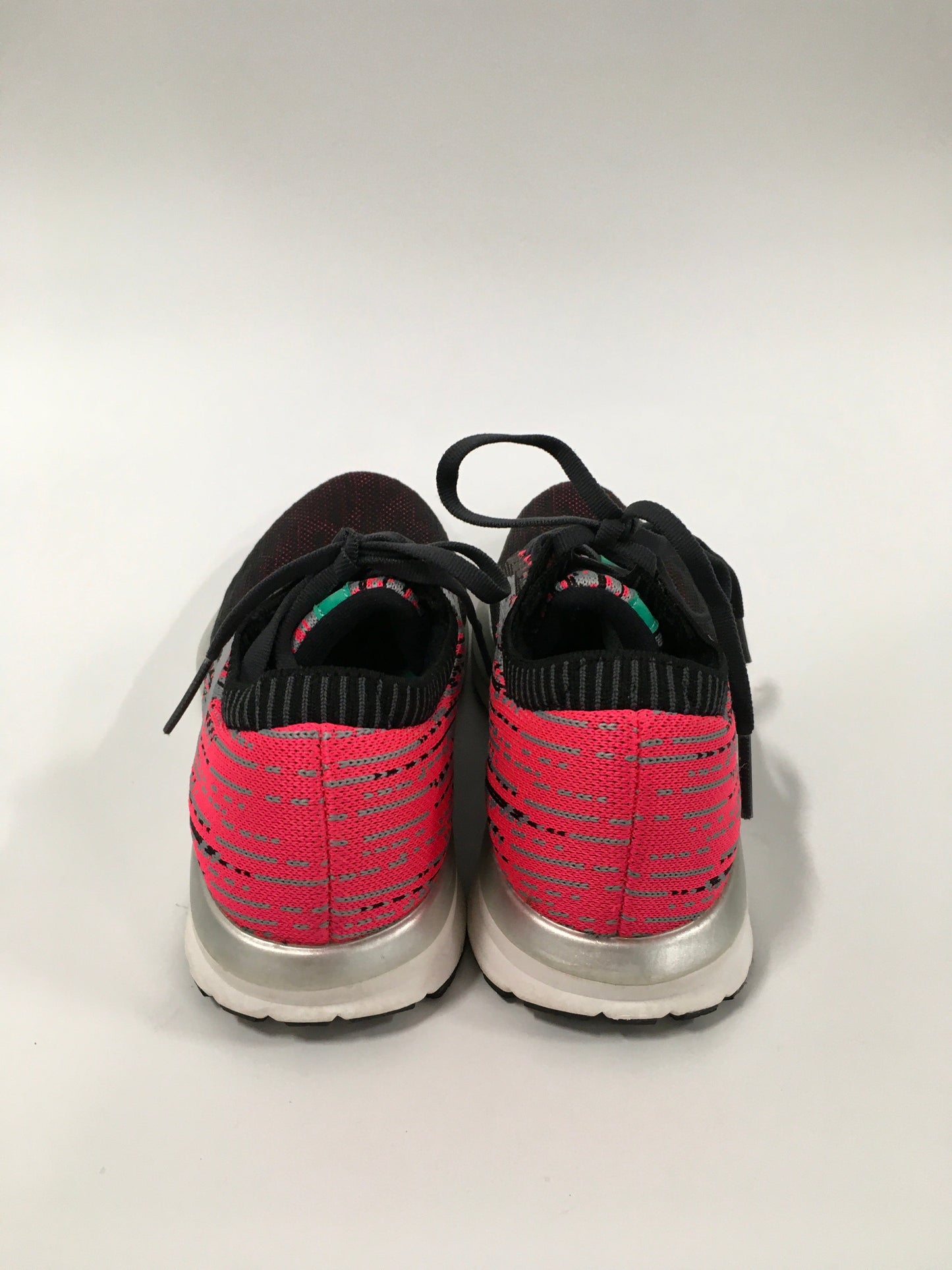 Pink Shoes Sneakers Brooks, Size 6