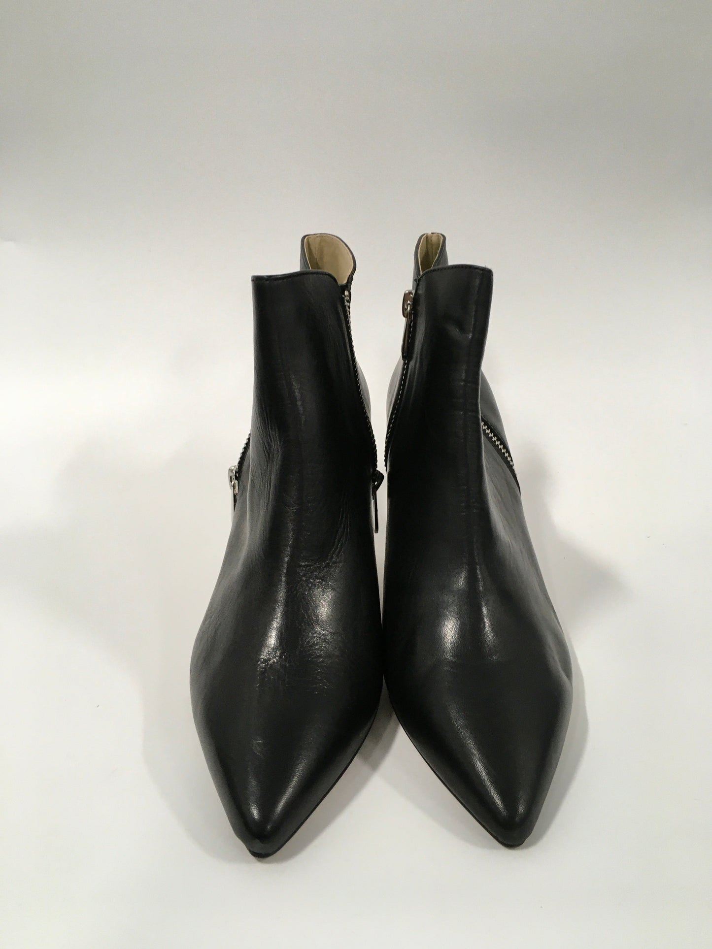 Black Boots Ankle Heels Adrienne Vittadini, Size 8.5