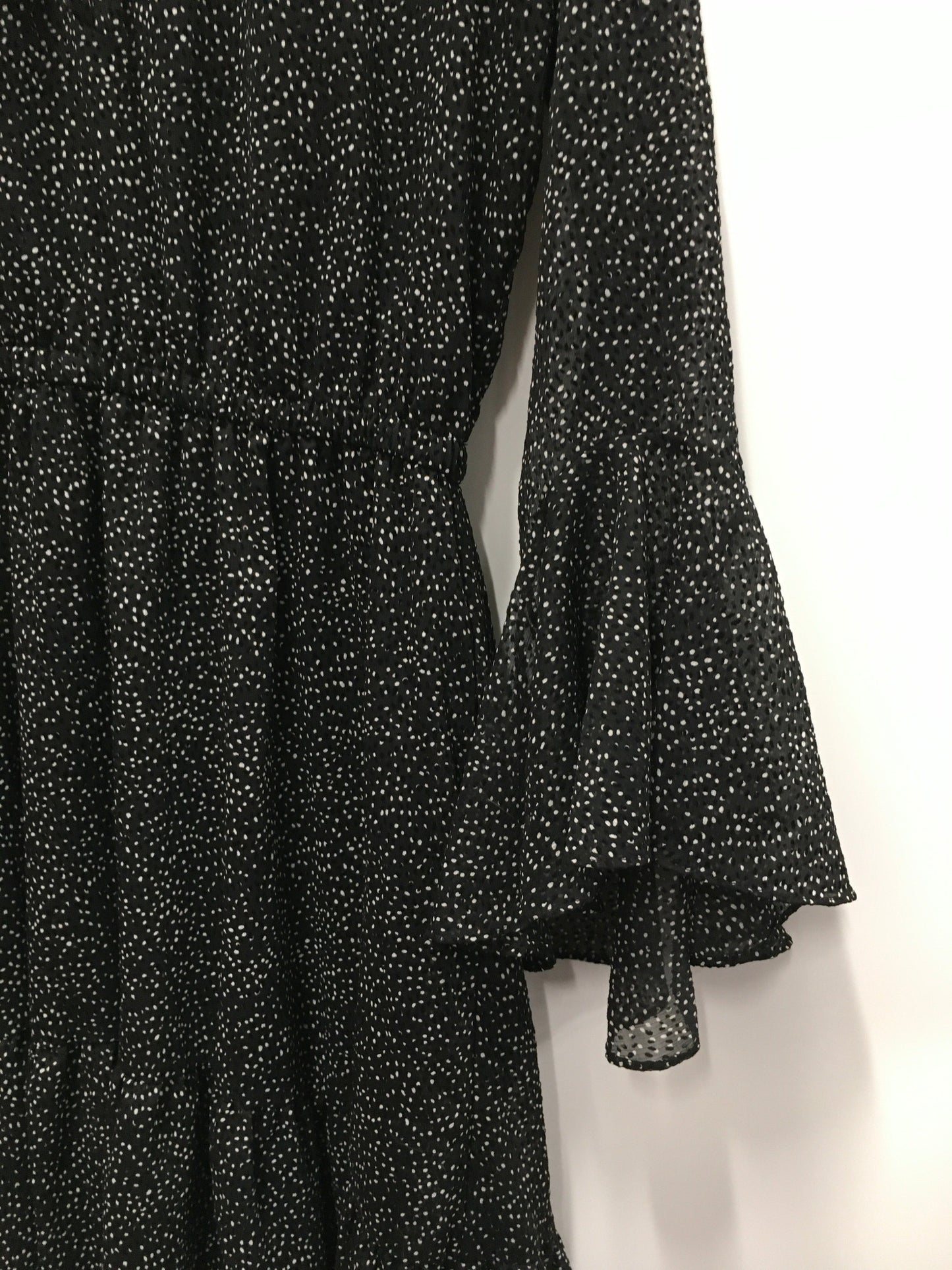 Dress Casual Midi By Donna Karan  Size: 6
