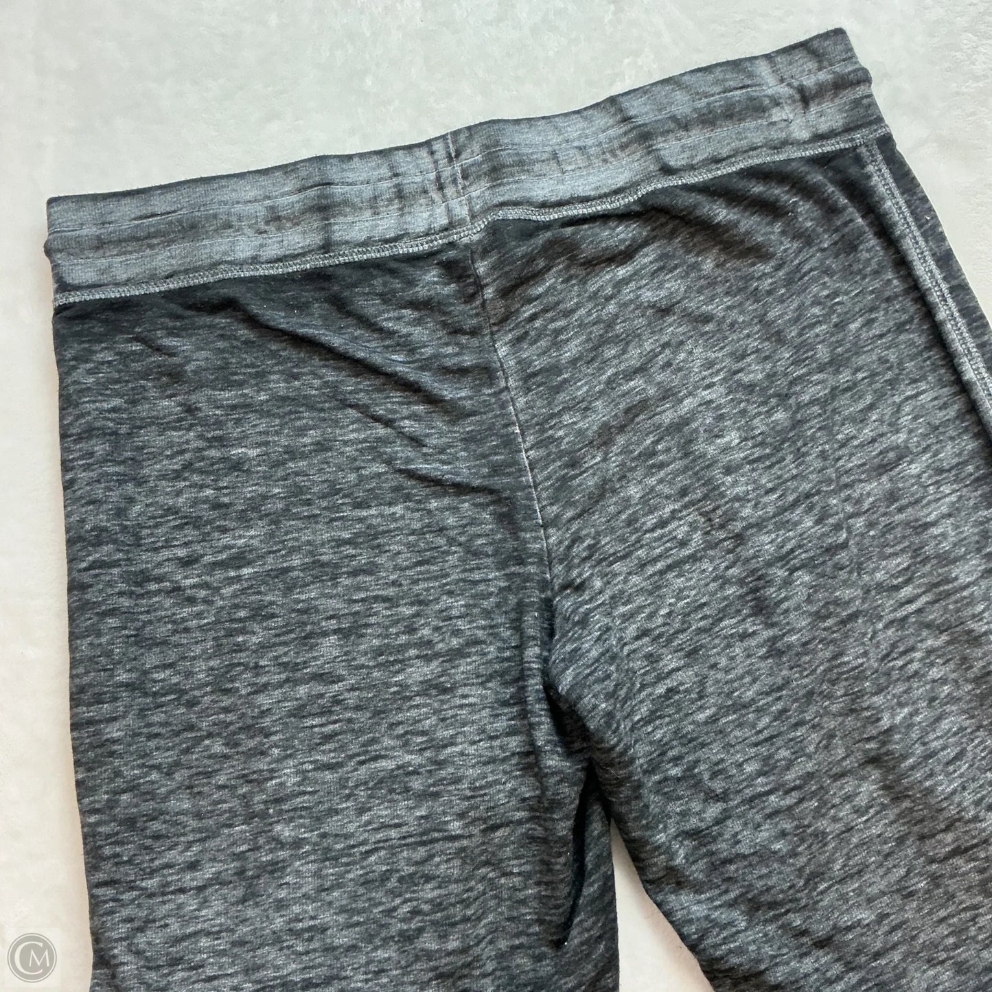 Athletic Capris By Clothes Mentor In Ivory, Size: M