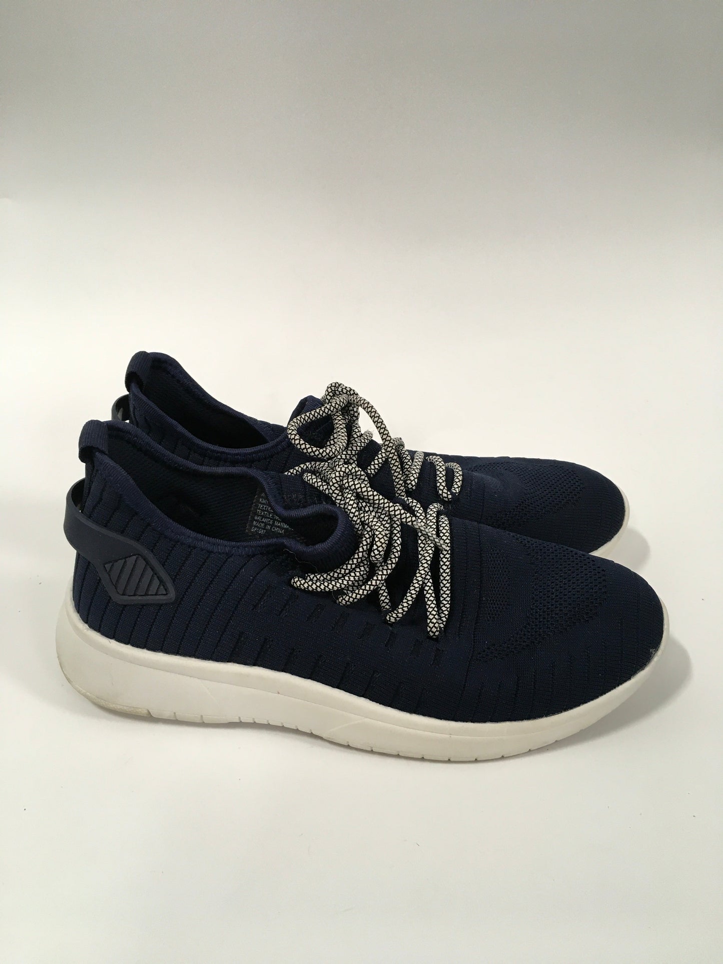 Navy Shoes Athletic Blondo, Size 8