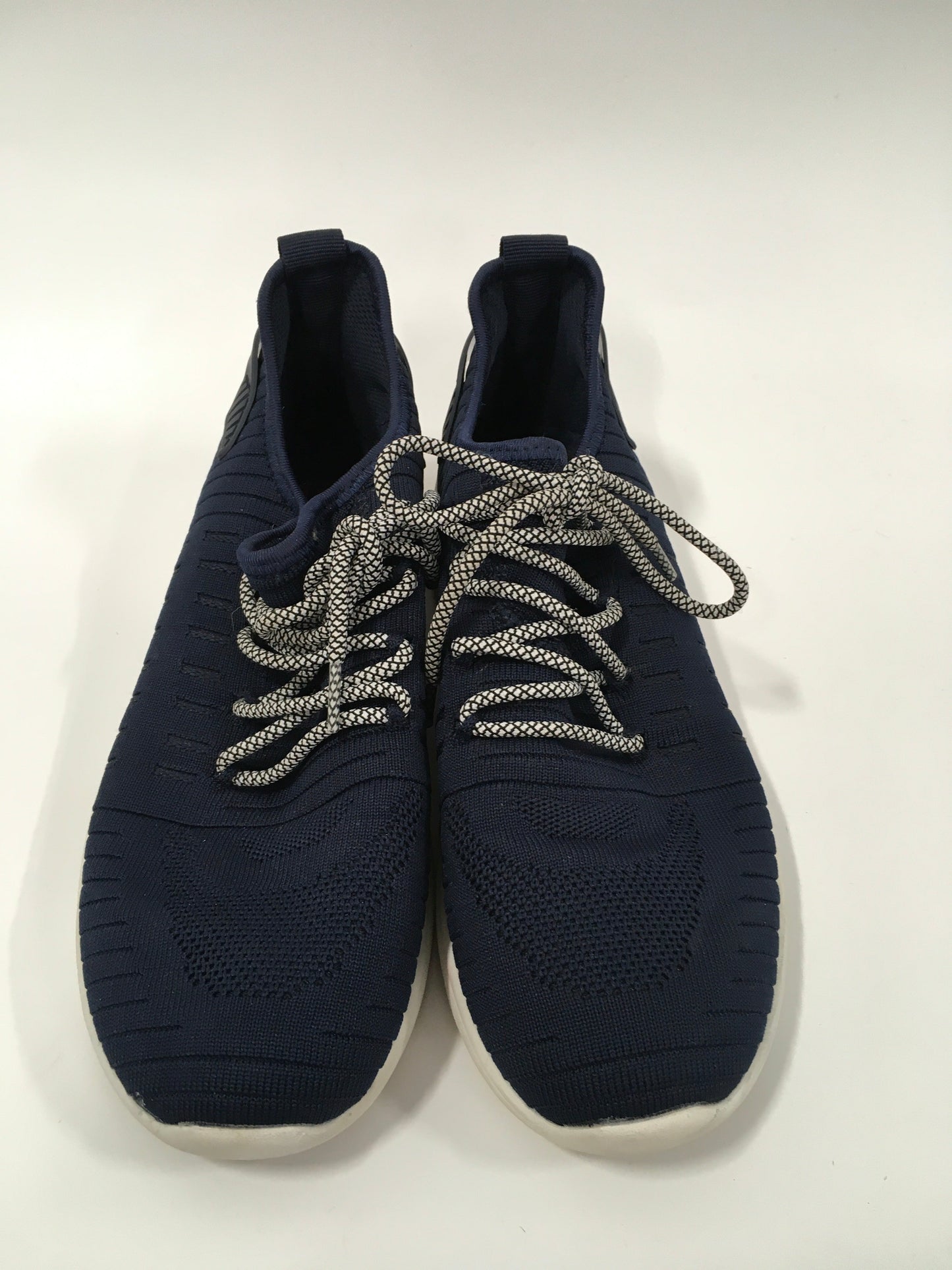 Navy Shoes Athletic Blondo, Size 8