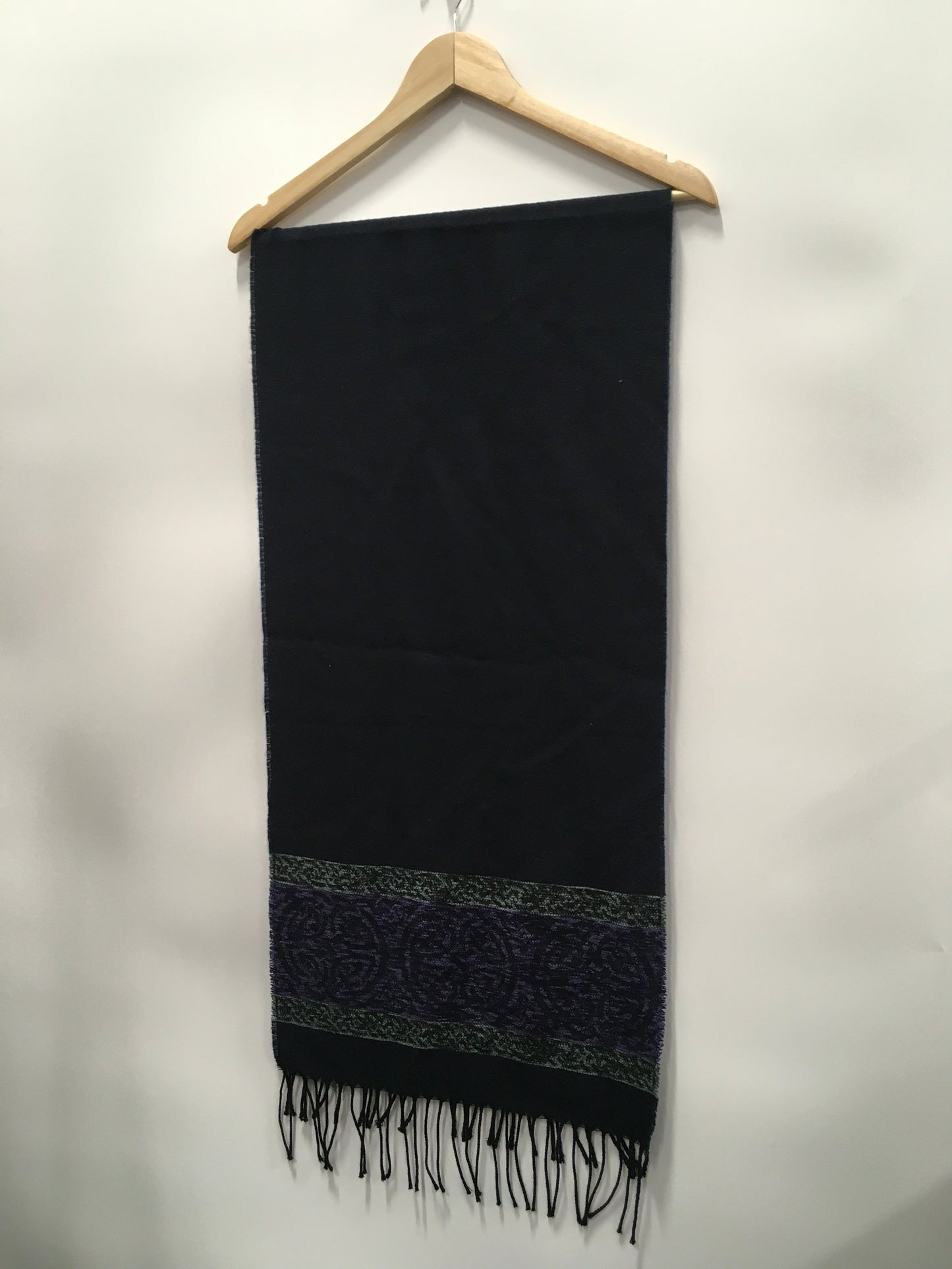 Scarf Winter By Clothes Mentor In Navy