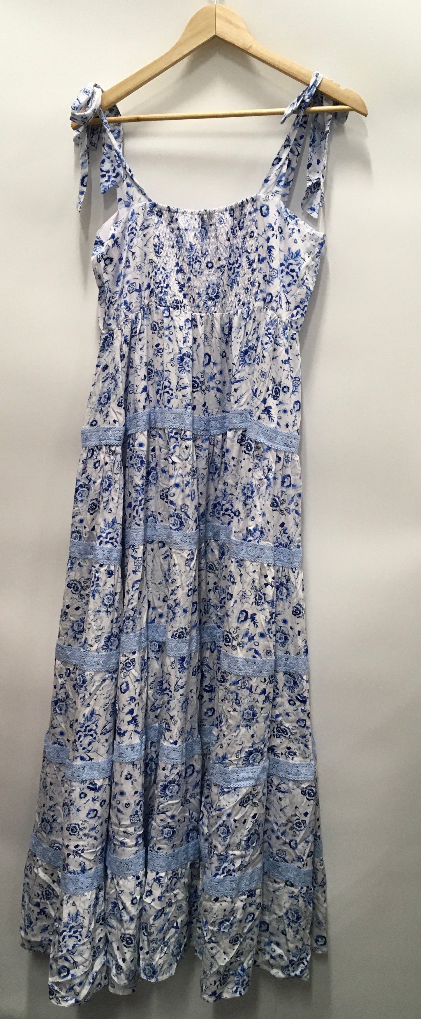 Dress Casual Maxi By Crown And Ivy  Size: M