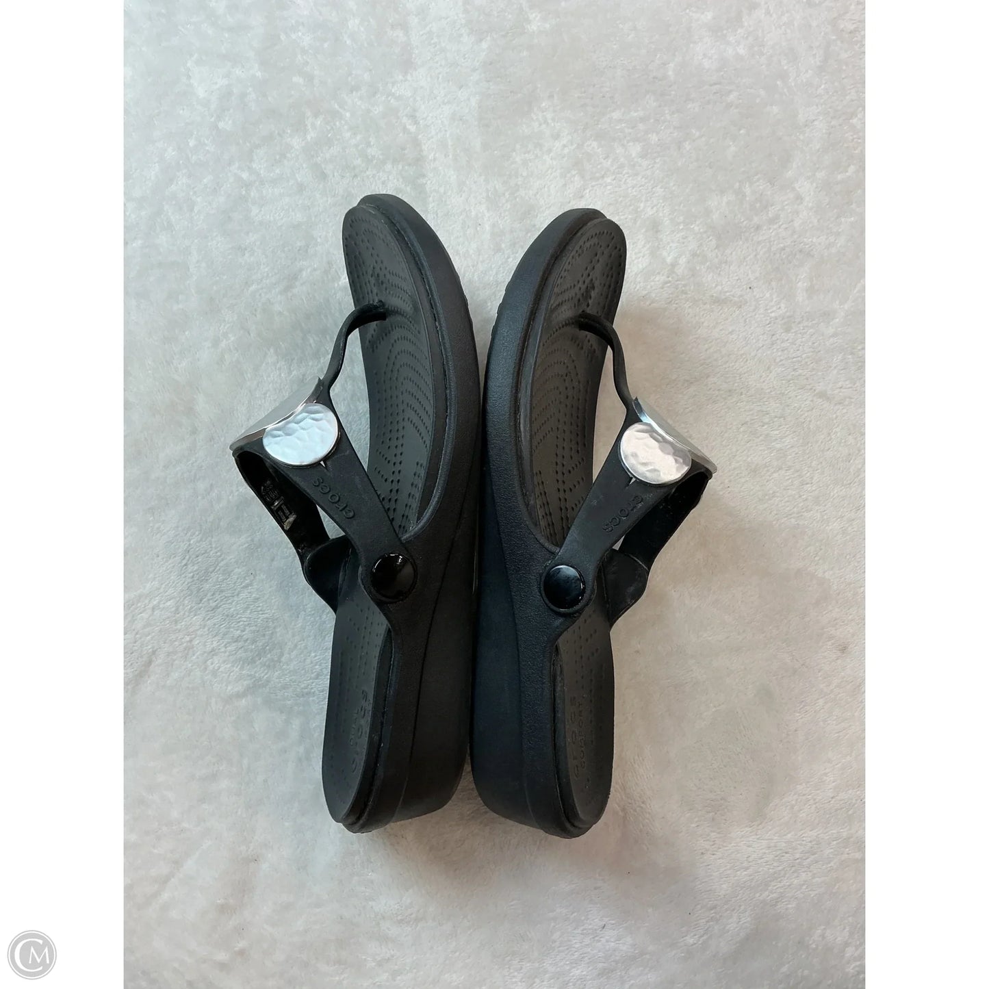 Sandals Flip Flops By Crocs In Black, Size: 8