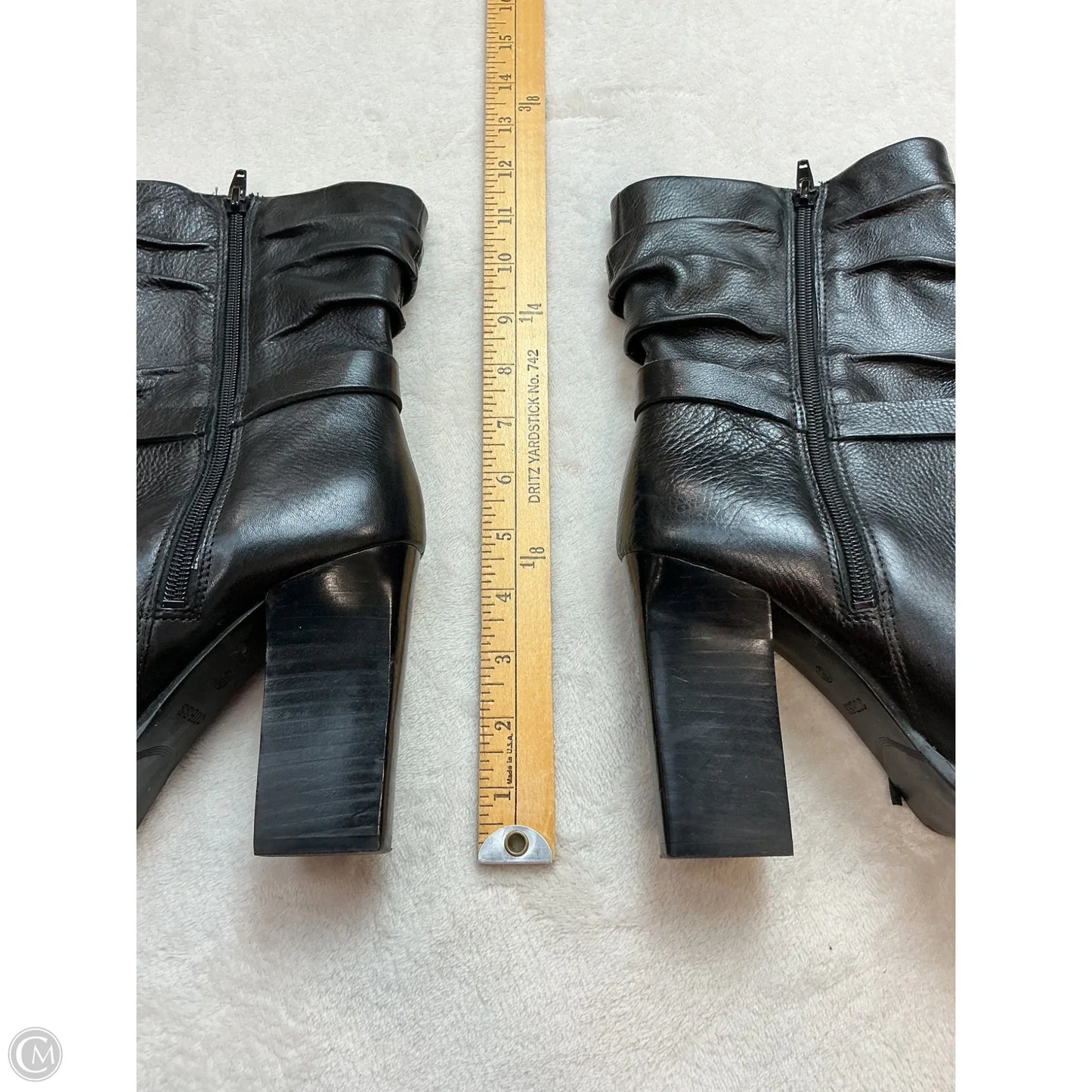 Boots Ankle Heels By Guess In Black, Size: 9