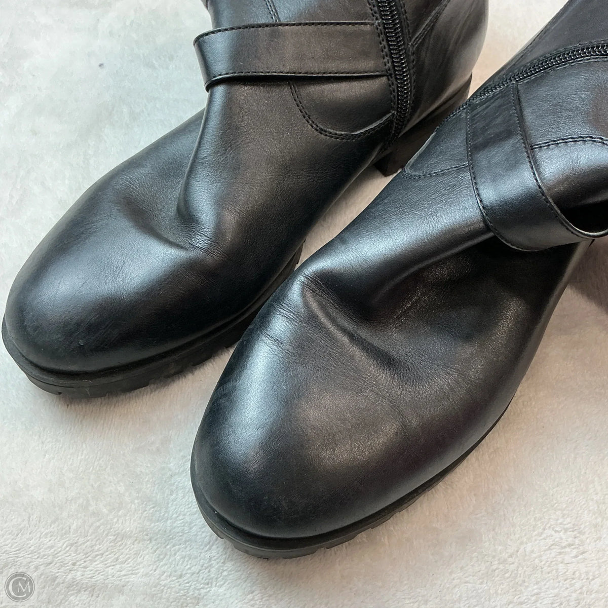 Boots Ankle Flats By Tahari In Black, Size: 9.5