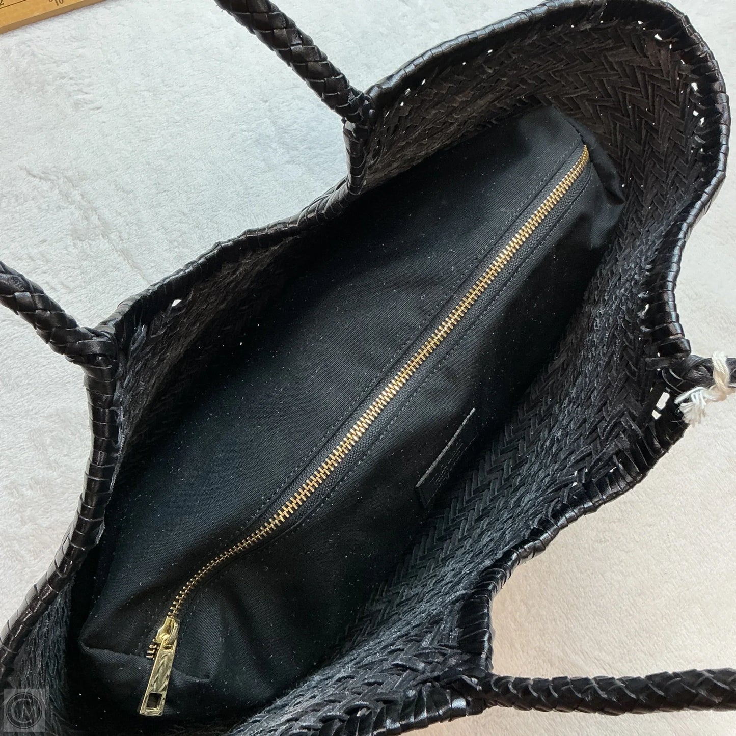 Handbag Leather By Clothes Mentor, Size: Medium