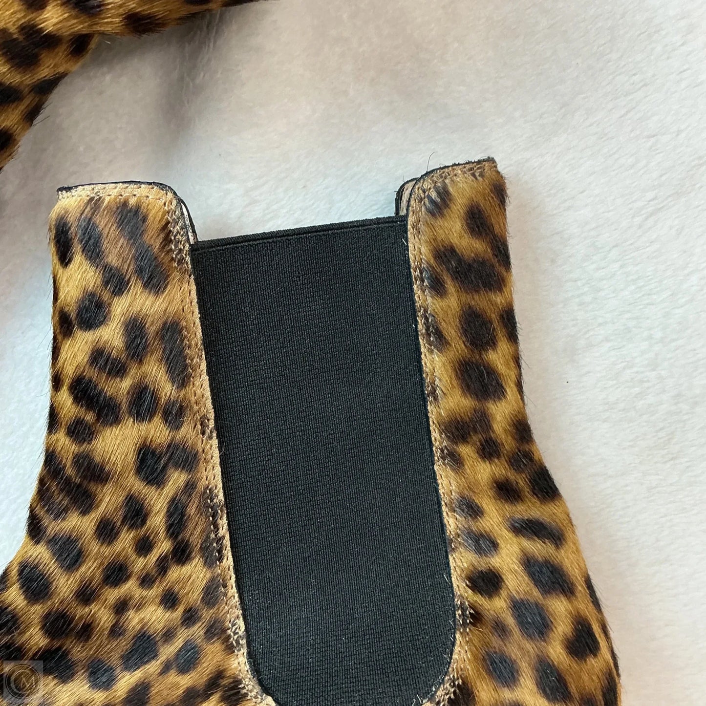 Boots Designer By Stuart Weitzman In Animal Print, Size: 6.5