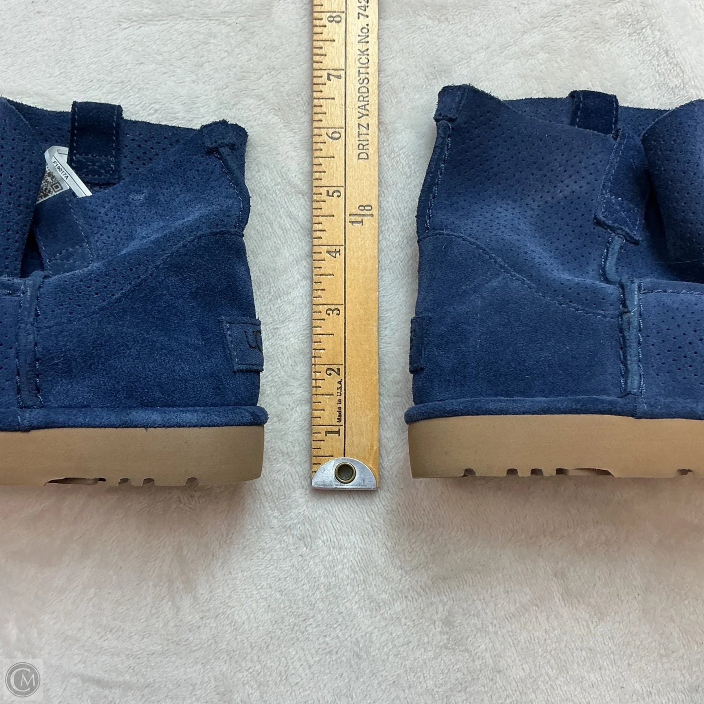 Boots Designer By Ugg In Navy, Size: 8