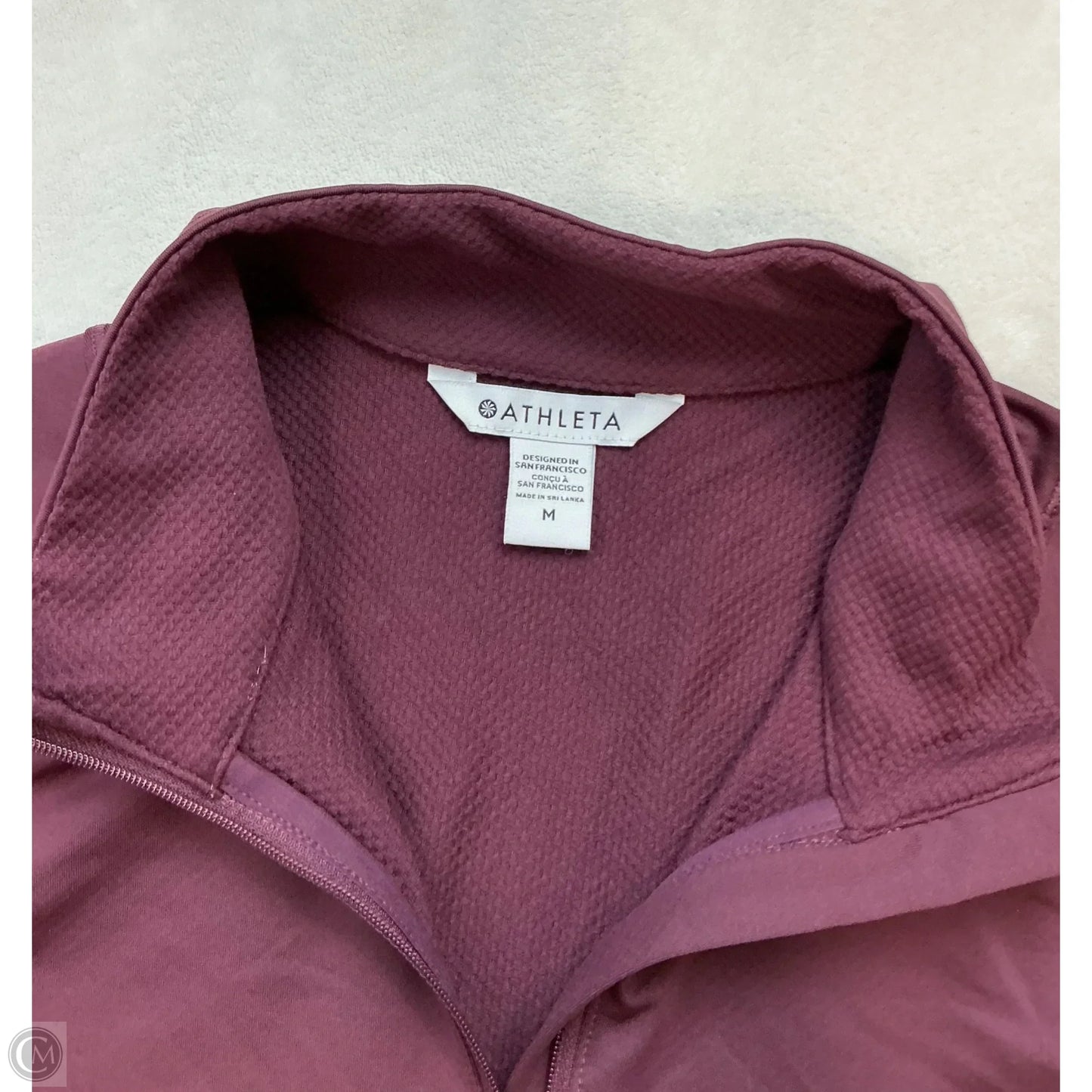 Athletic Top Long Sleeve Collar By Athleta In Maroon, Size: M