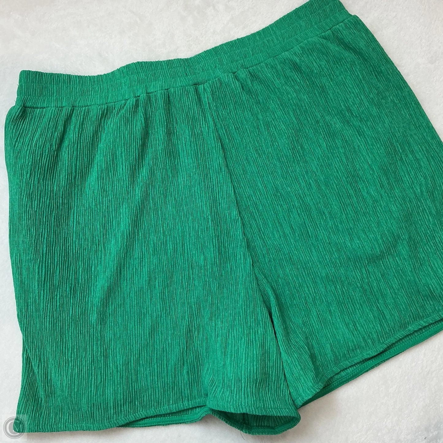 Shorts By Express In Green, Size: M