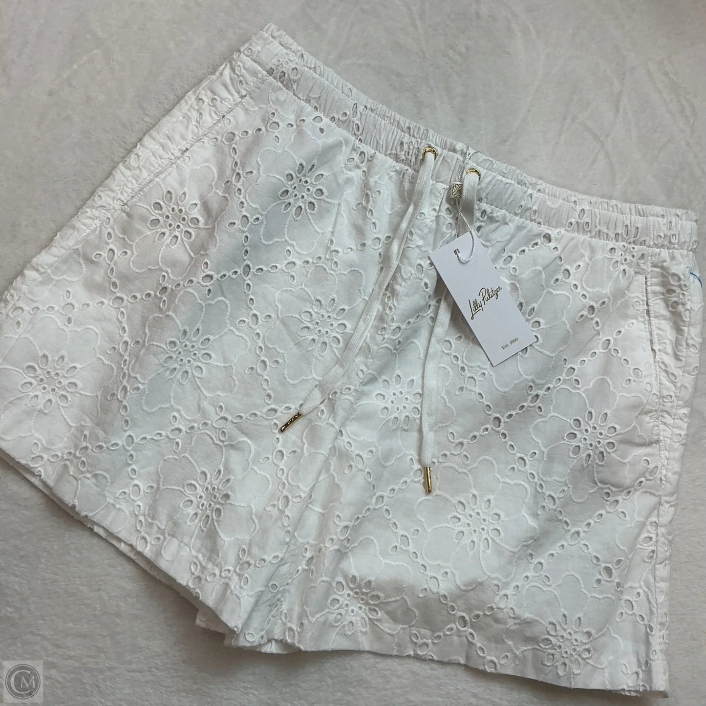 Shorts Designer By Lilly Pulitzer In White, Size: M