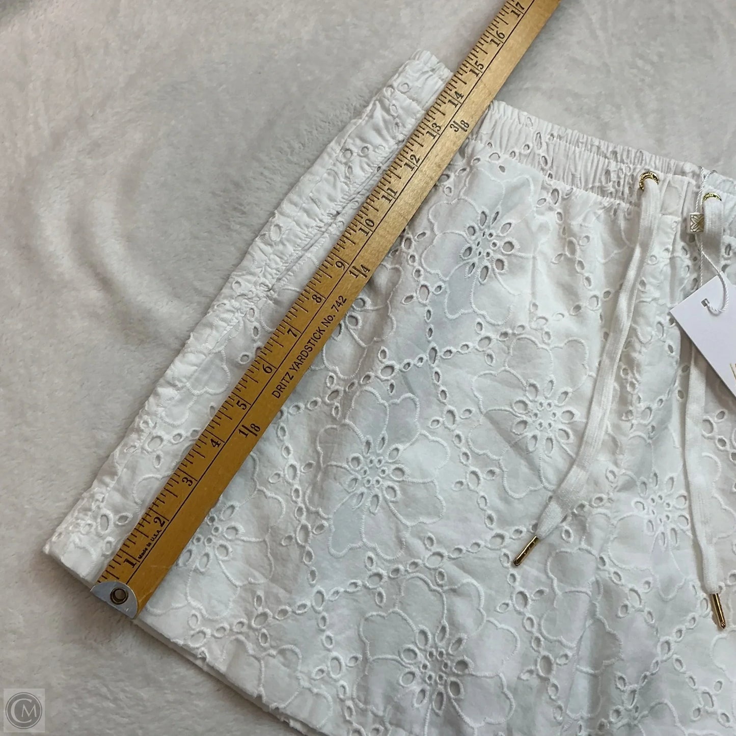 Shorts Designer By Lilly Pulitzer In White, Size: M