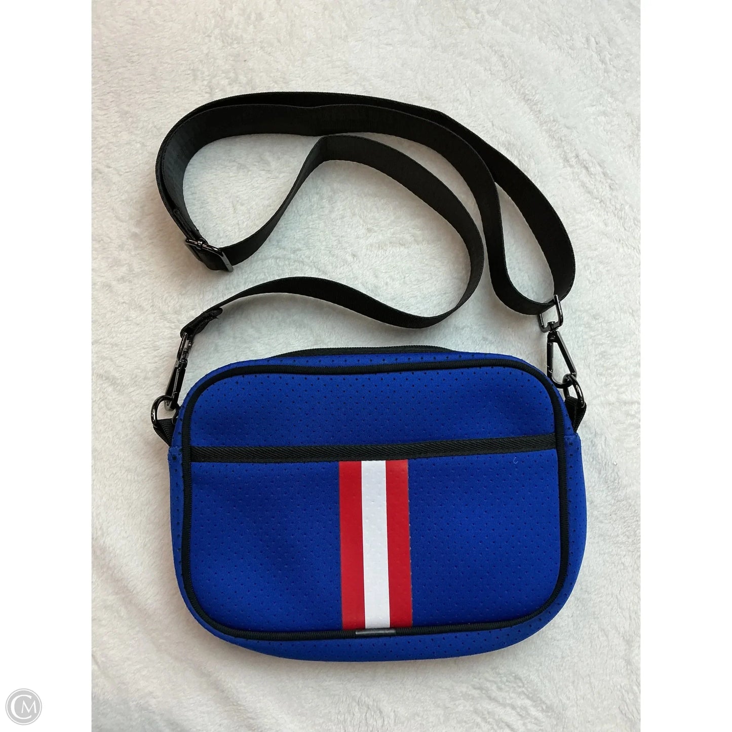 Crossbody By Haute Shore, Size: Small