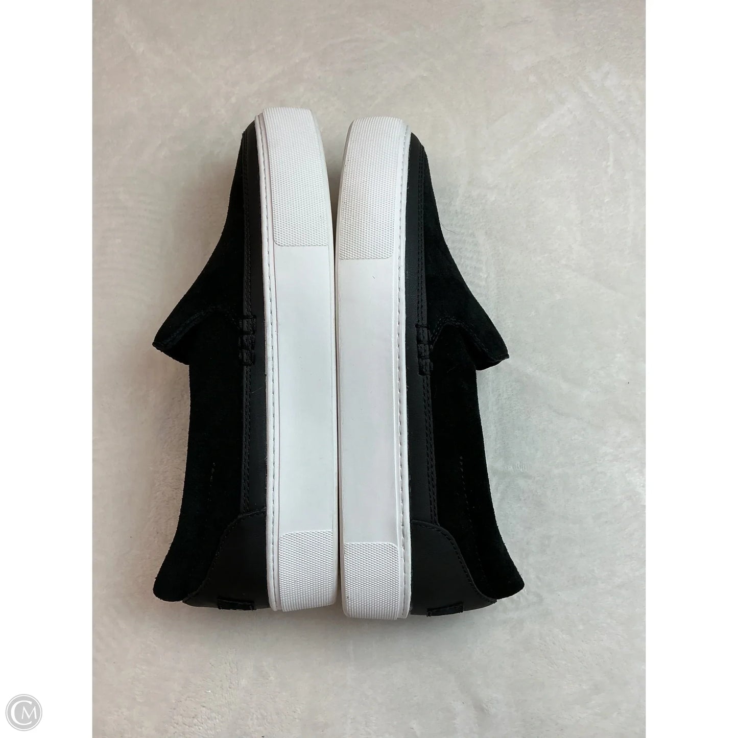 Shoes Designer By Ugg In Black, Size: 9