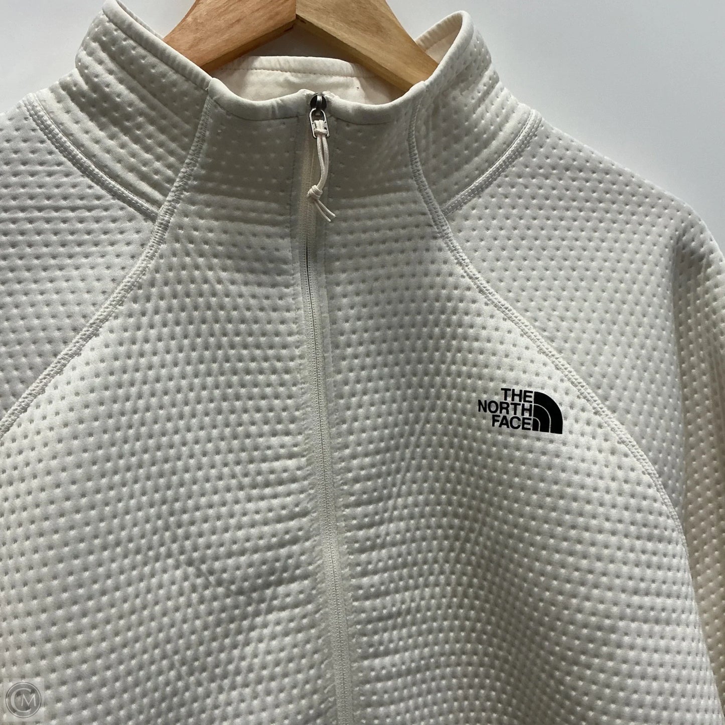 Athletic Top Long Sleeve Collar By The North Face In White, Size: Xl