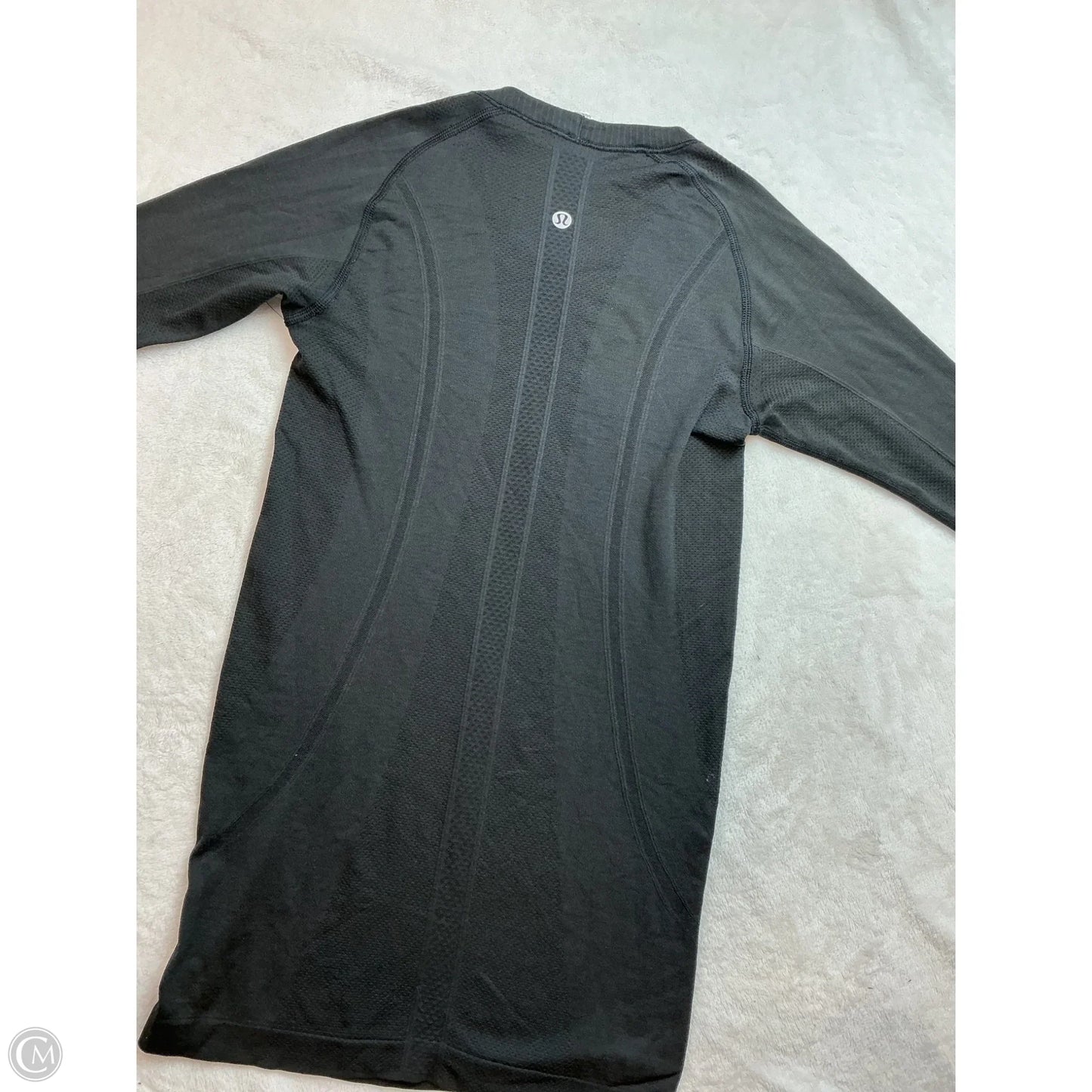 Athletic Top Long Sleeve Crewneck By Lululemon In Black, Size: 4