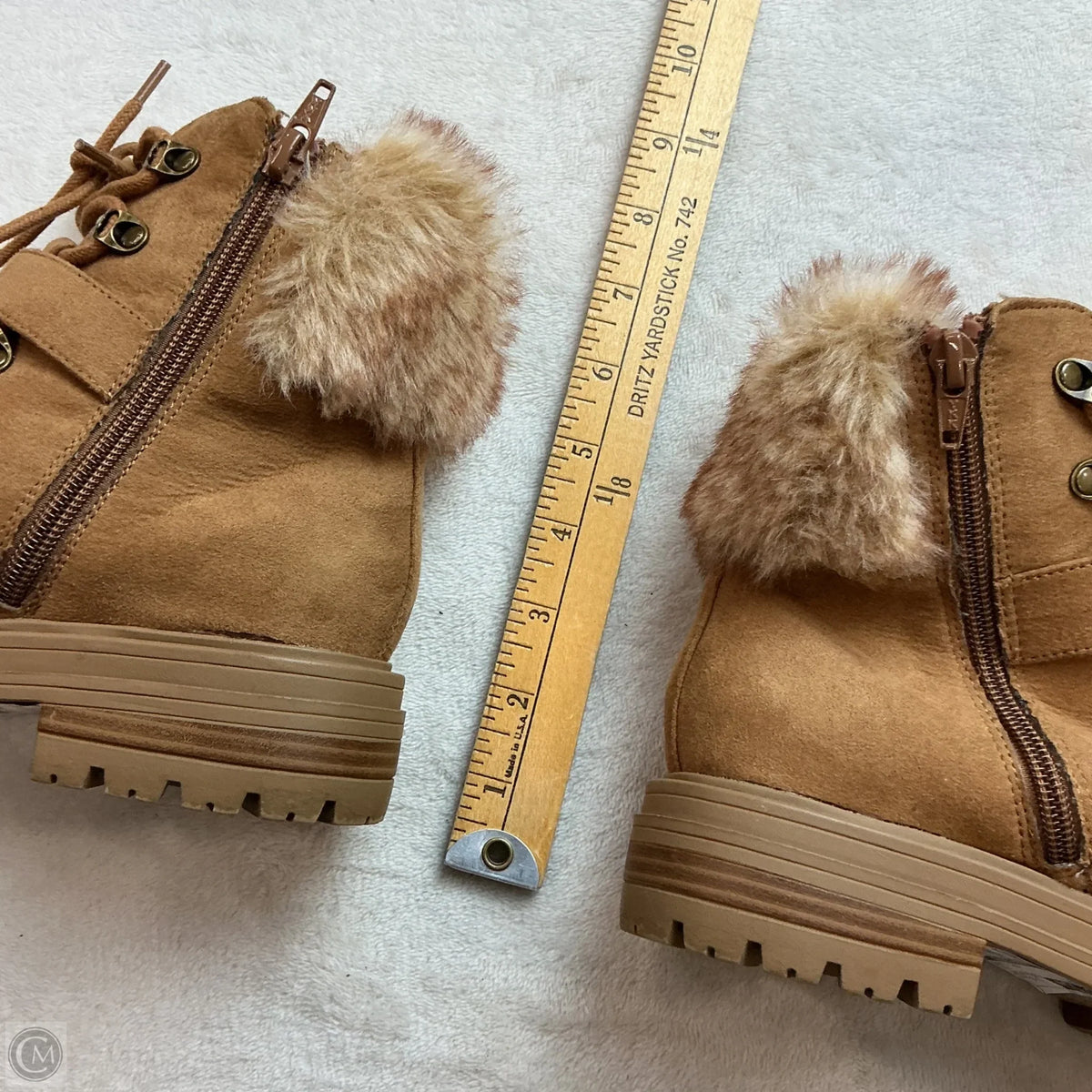 Boots Snow By Clothes Mentor In Tan, Size: 6.5