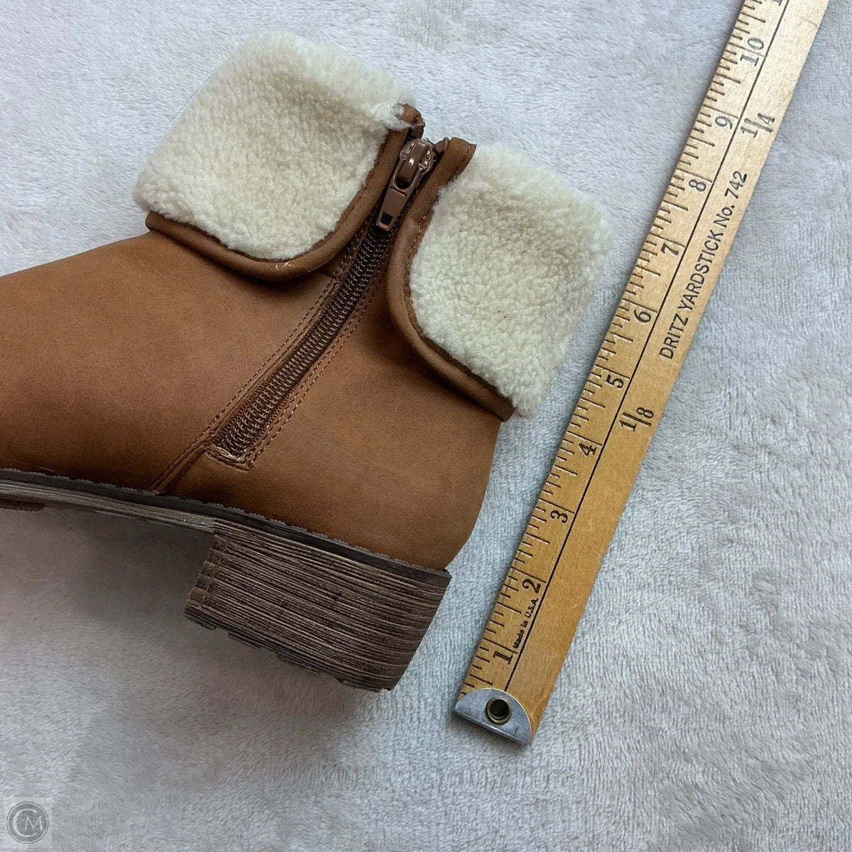 Boots Snow By St Johns Bay In Tan, Size: 6