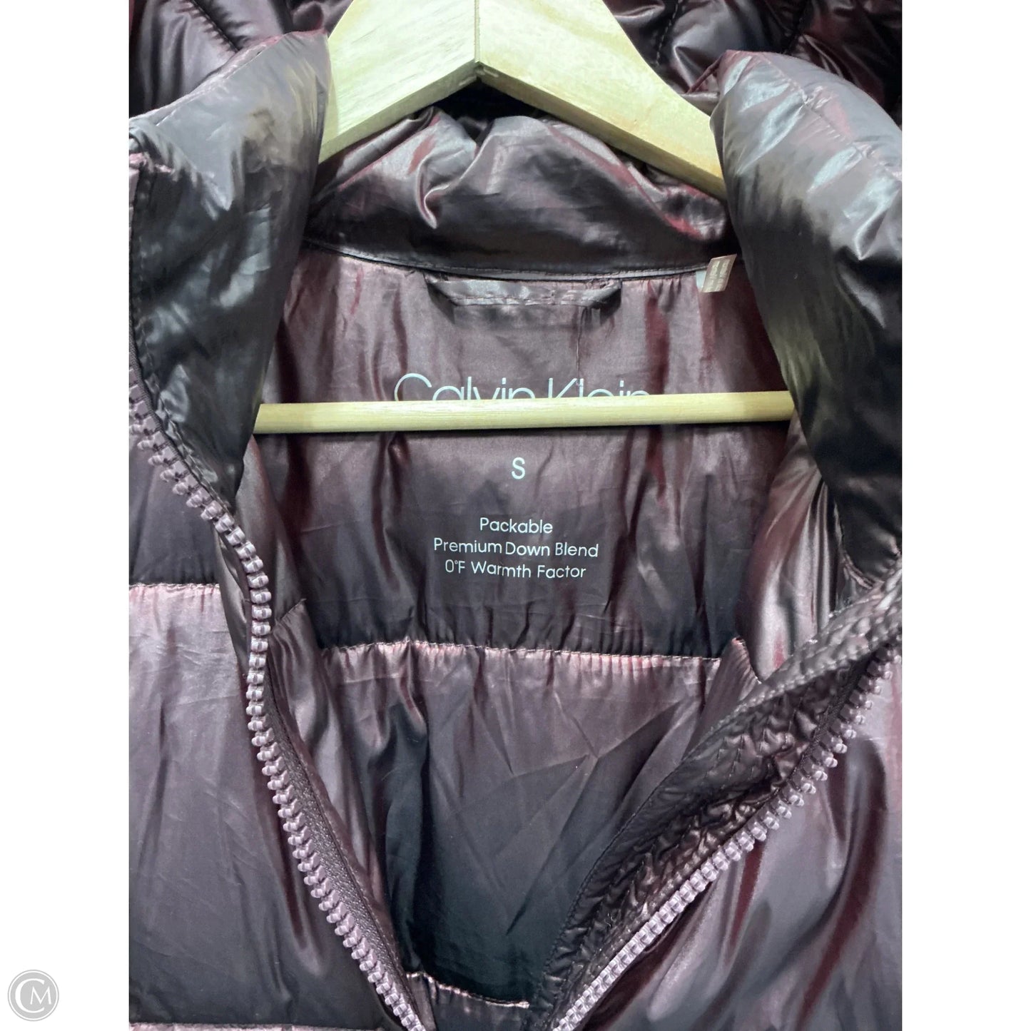 Jacket Puffer & Quilted By Calvin Klein In Maroon, Size: S
