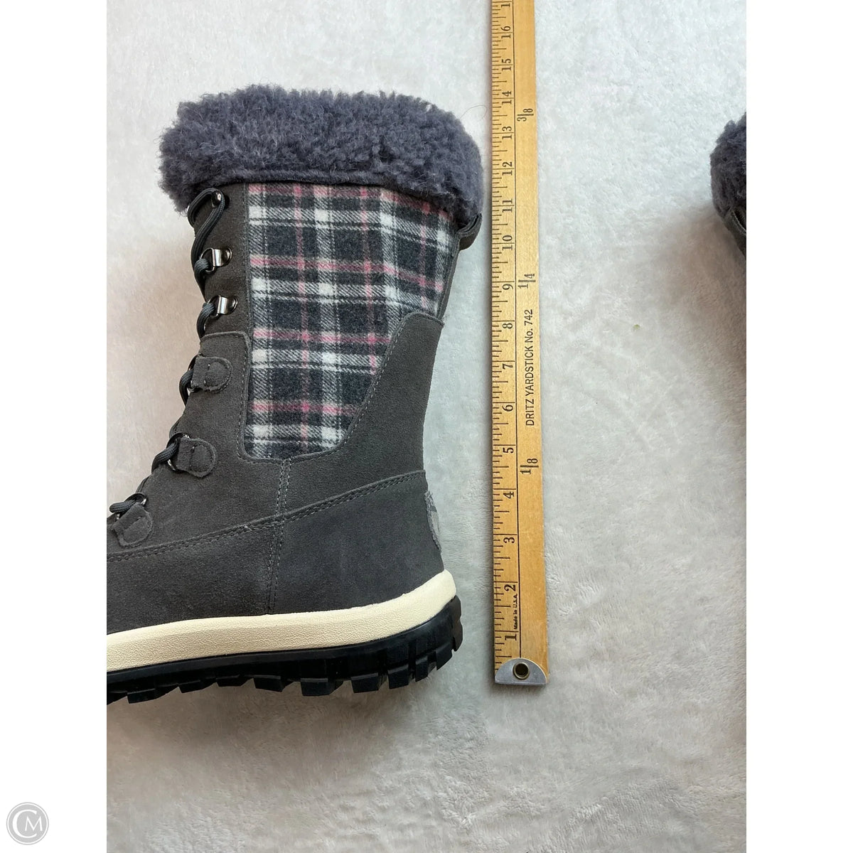 Boots Snow By Bearpaw In Grey, Size: 8