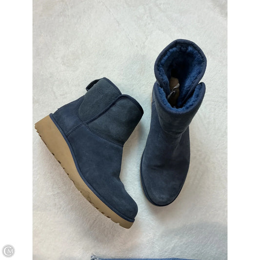 Boots Designer By Ugg In Blue, Size: 8