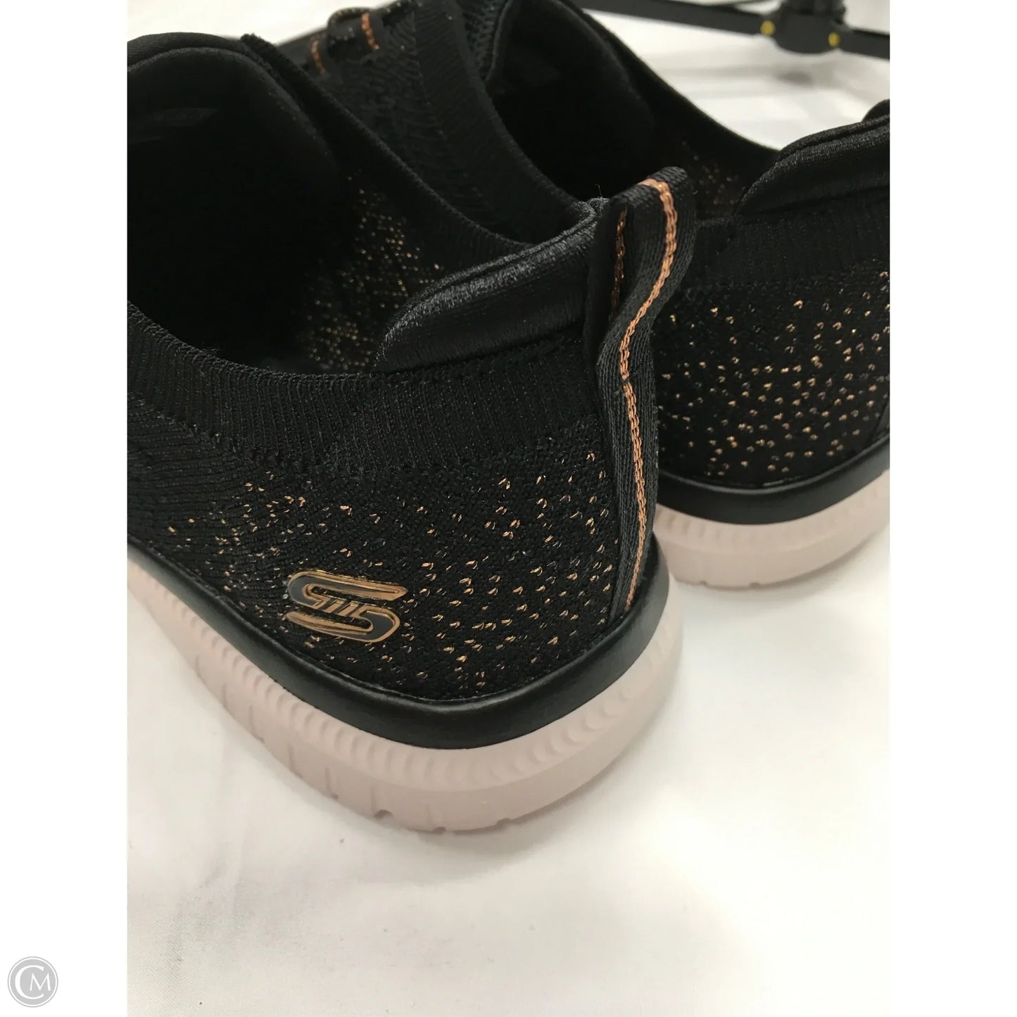 Shoes Athletic By Skechers In Black, Size: 8