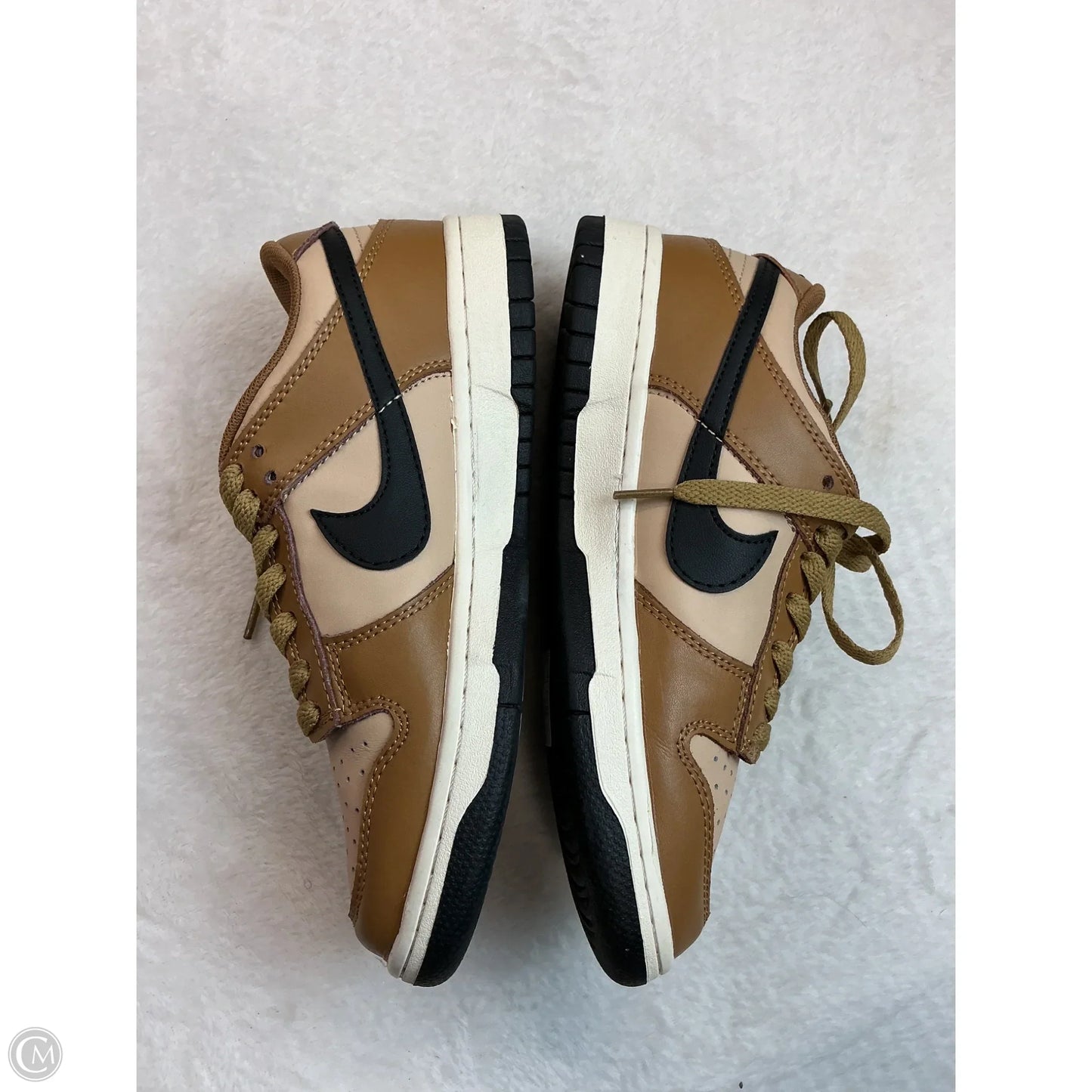 Shoes Sneakers By Nike In Brown, Size: 7