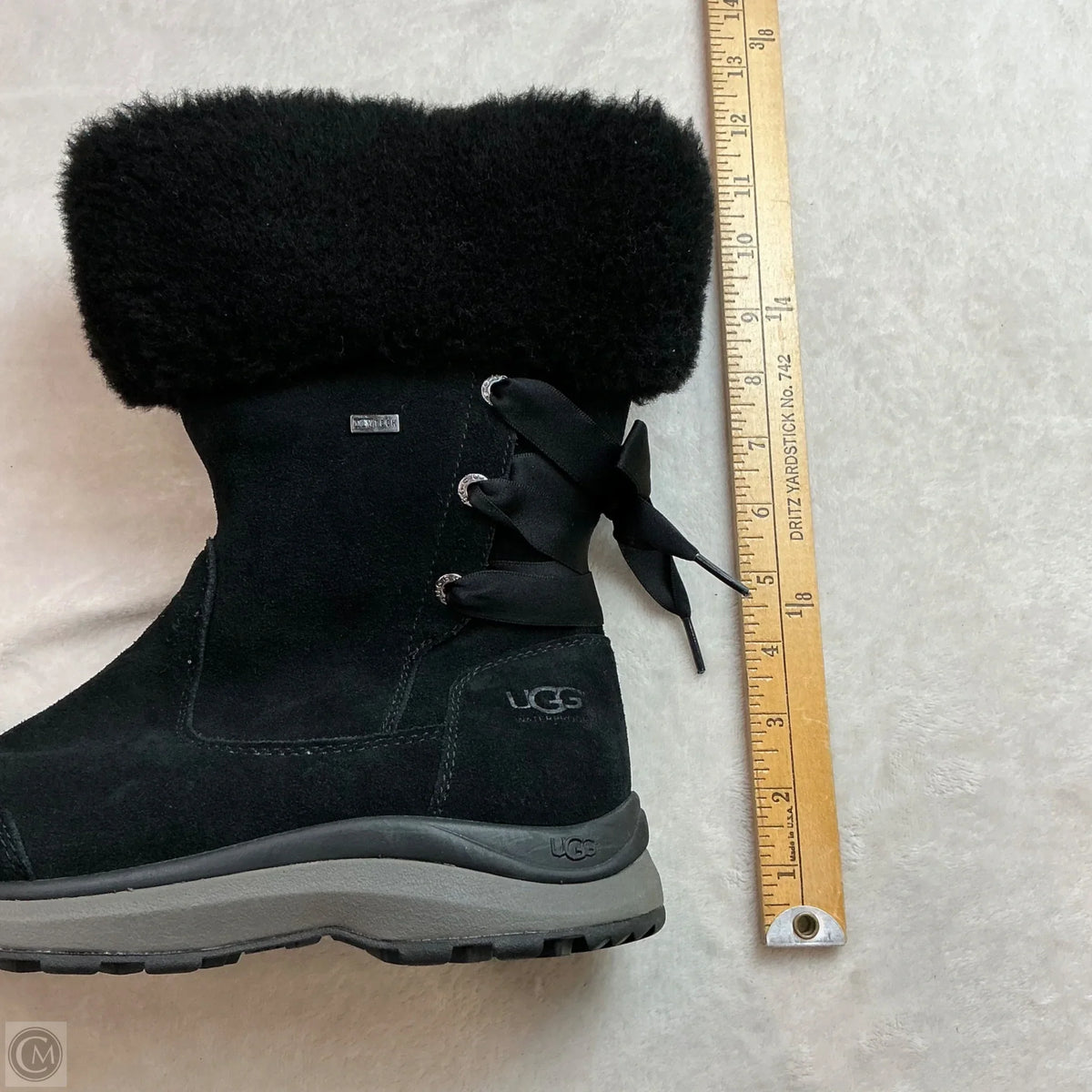 Boots Designer By Ugg In Black, Size: 9