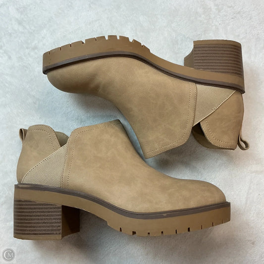 Boots Ankle Heels By Clothes Mentor In Beige, Size: 8.5