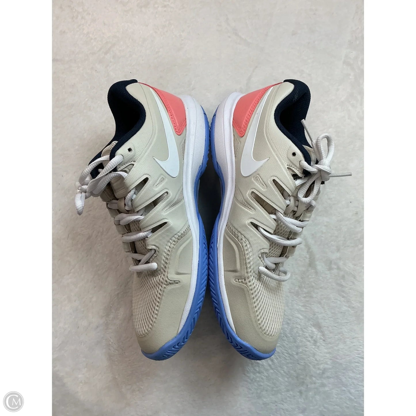 Shoes Athletic By Nike In Cream, Size: 8.5