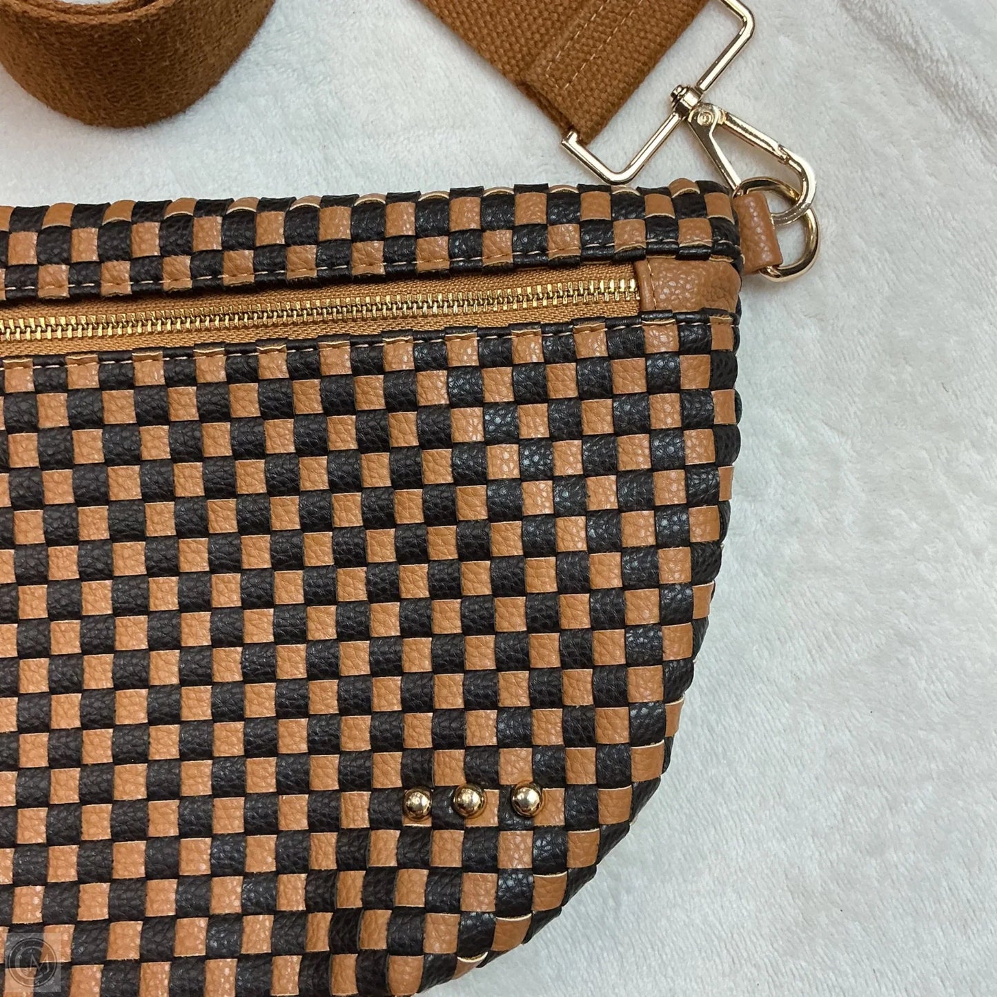 Belt Bag By Clothes Mentor, Size: Medium