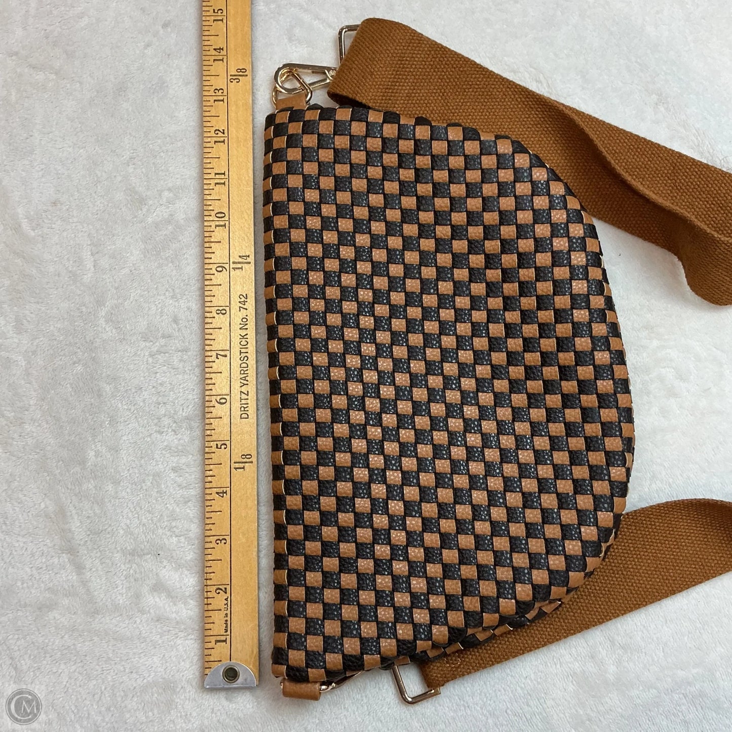 Belt Bag By Clothes Mentor, Size: Medium