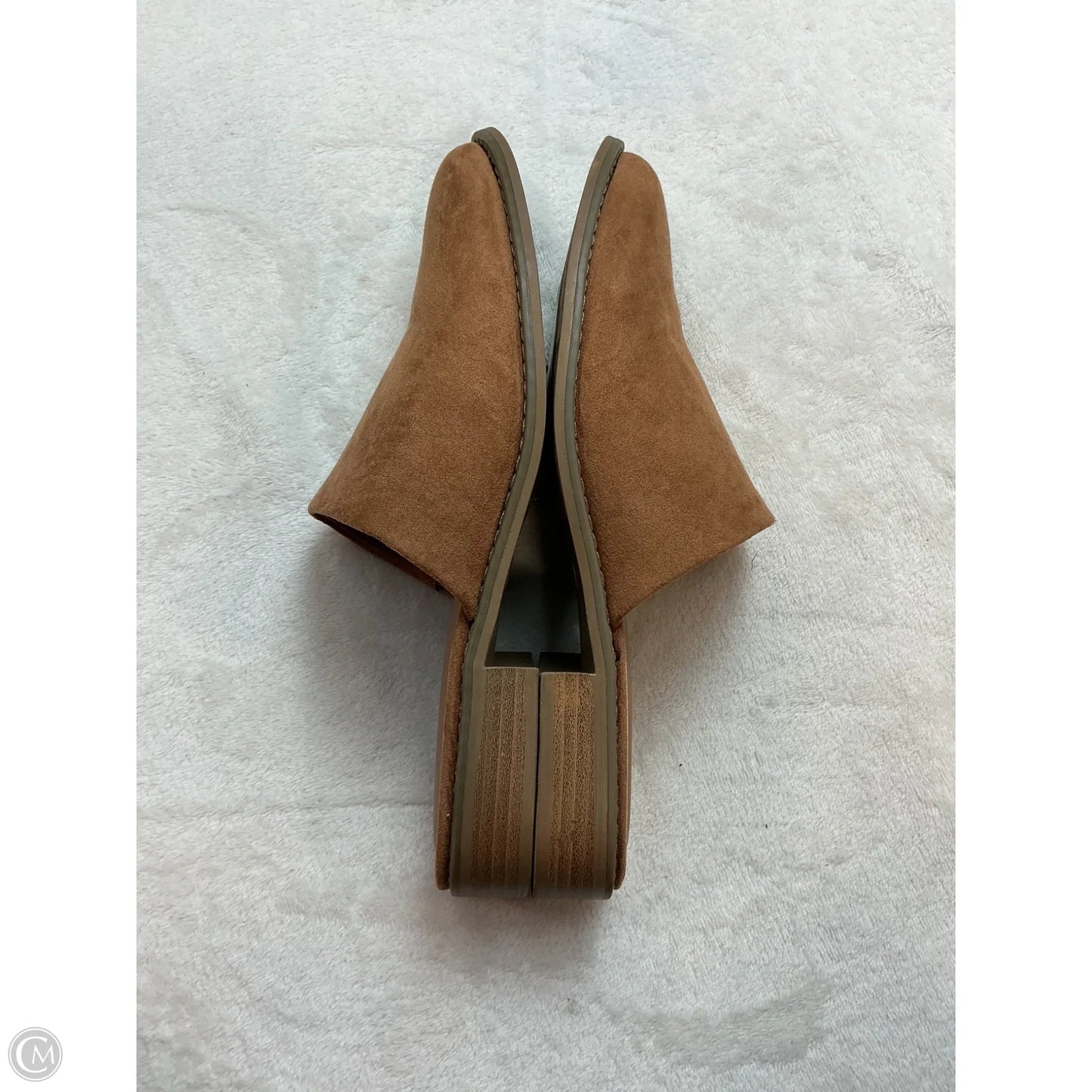 Shoes Flats By Universal Thread In Tan, Size: 9.5