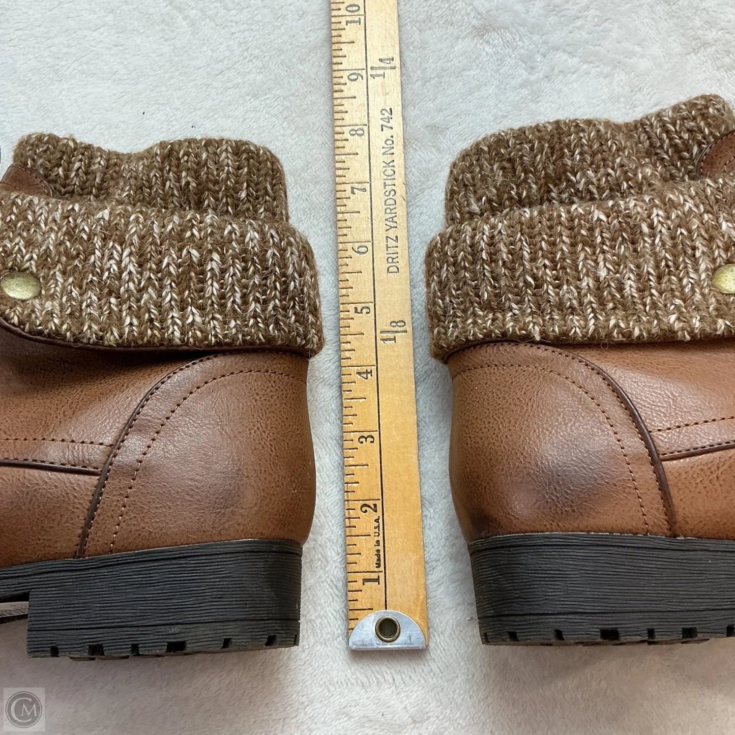 Boots Ankle Flats By Clothes Mentor In Brown, Size: 9