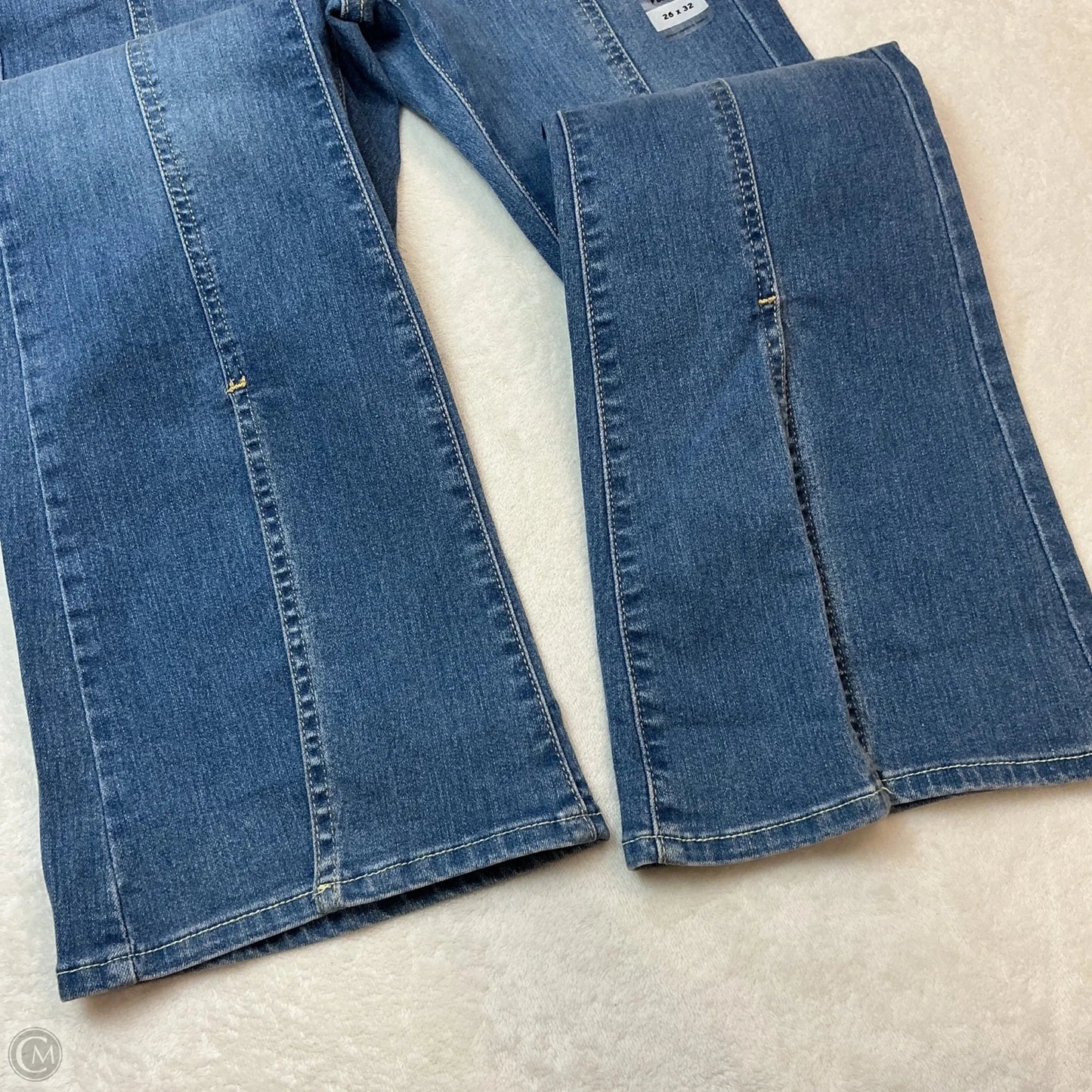 Jeans Flared By Levis In Blue Denim, Size: 4