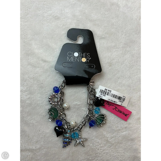 Bracelet Charm By Betsey Johnson