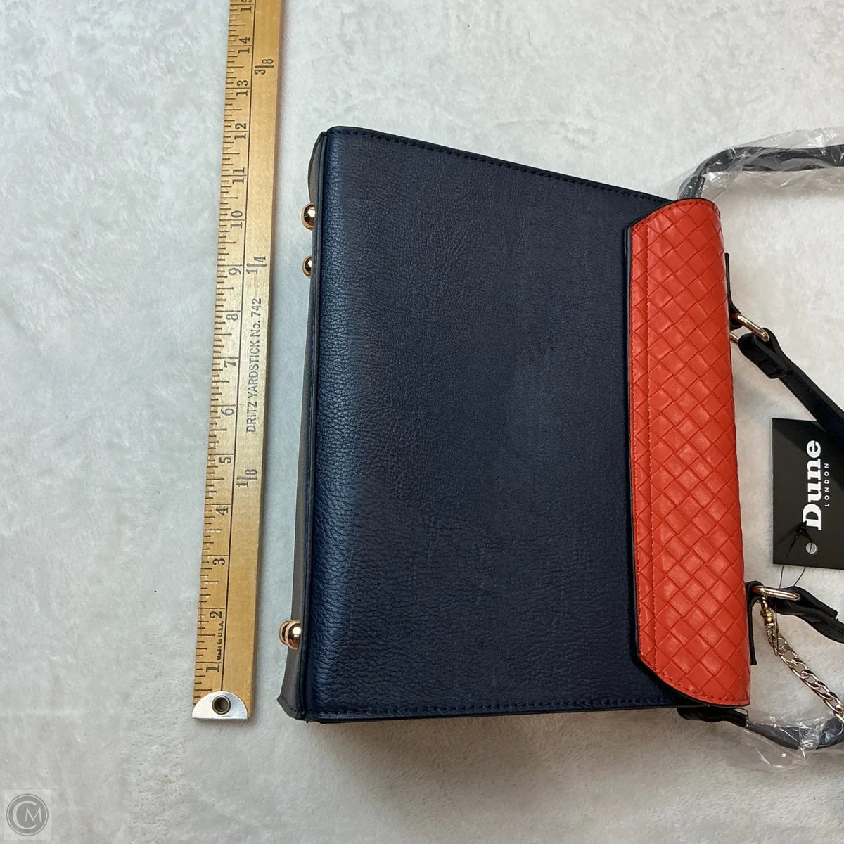 Crossbody By Clothes Mentor, Size: Medium