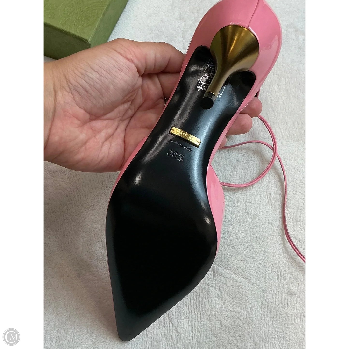 Shoes Luxury Designer By Gucci In Pink, Size: 8.5