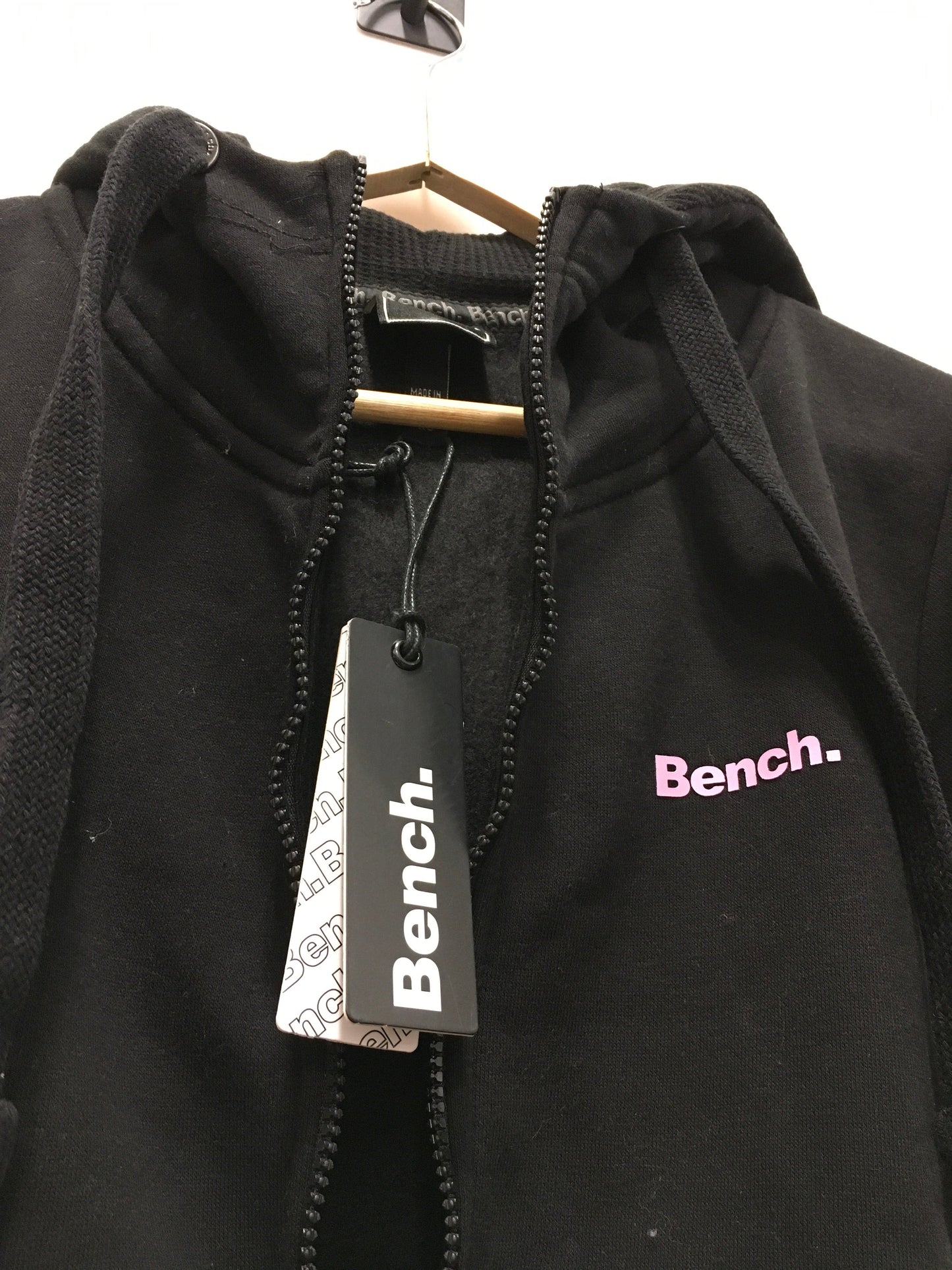 Sweatshirt Hoodie By BENCH Size: Xs
