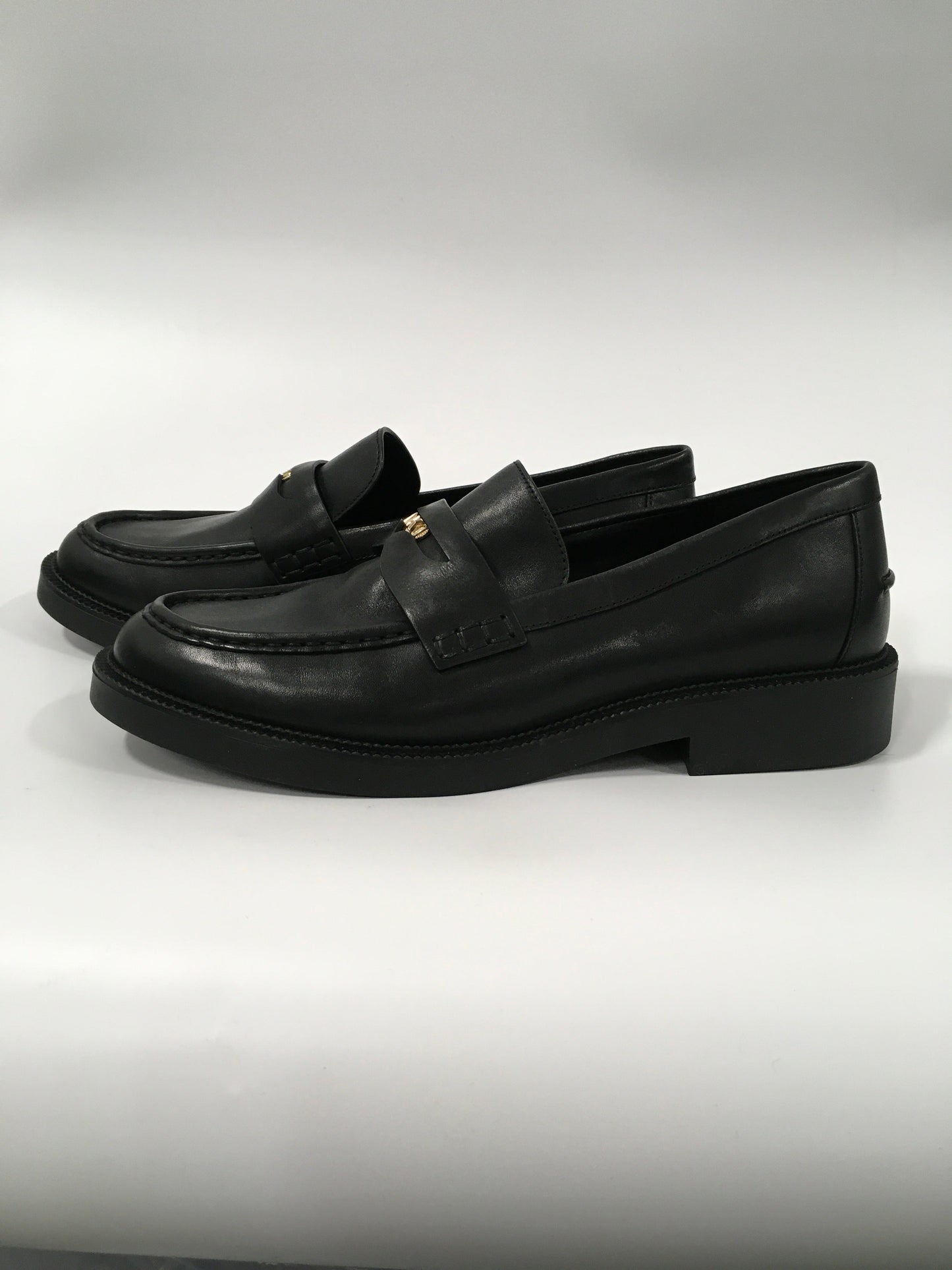 Black Shoes Flats Loafer Oxford Michael Kors, Size 9