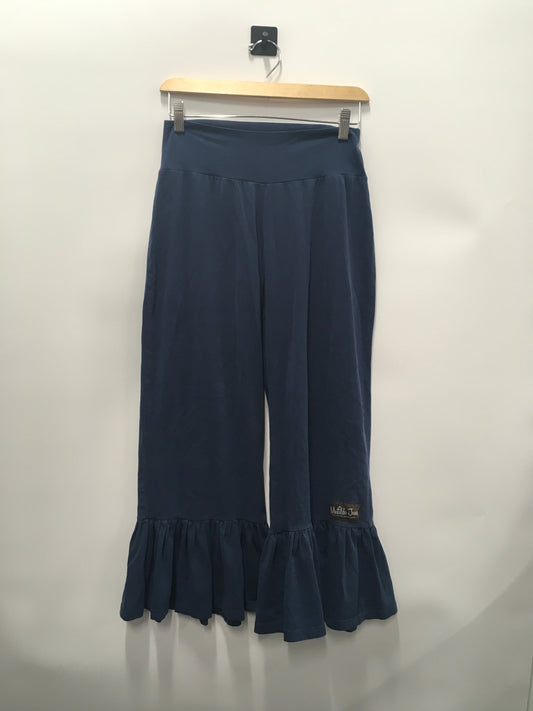 Capris By Clothes Mentor In Blue, Size: M